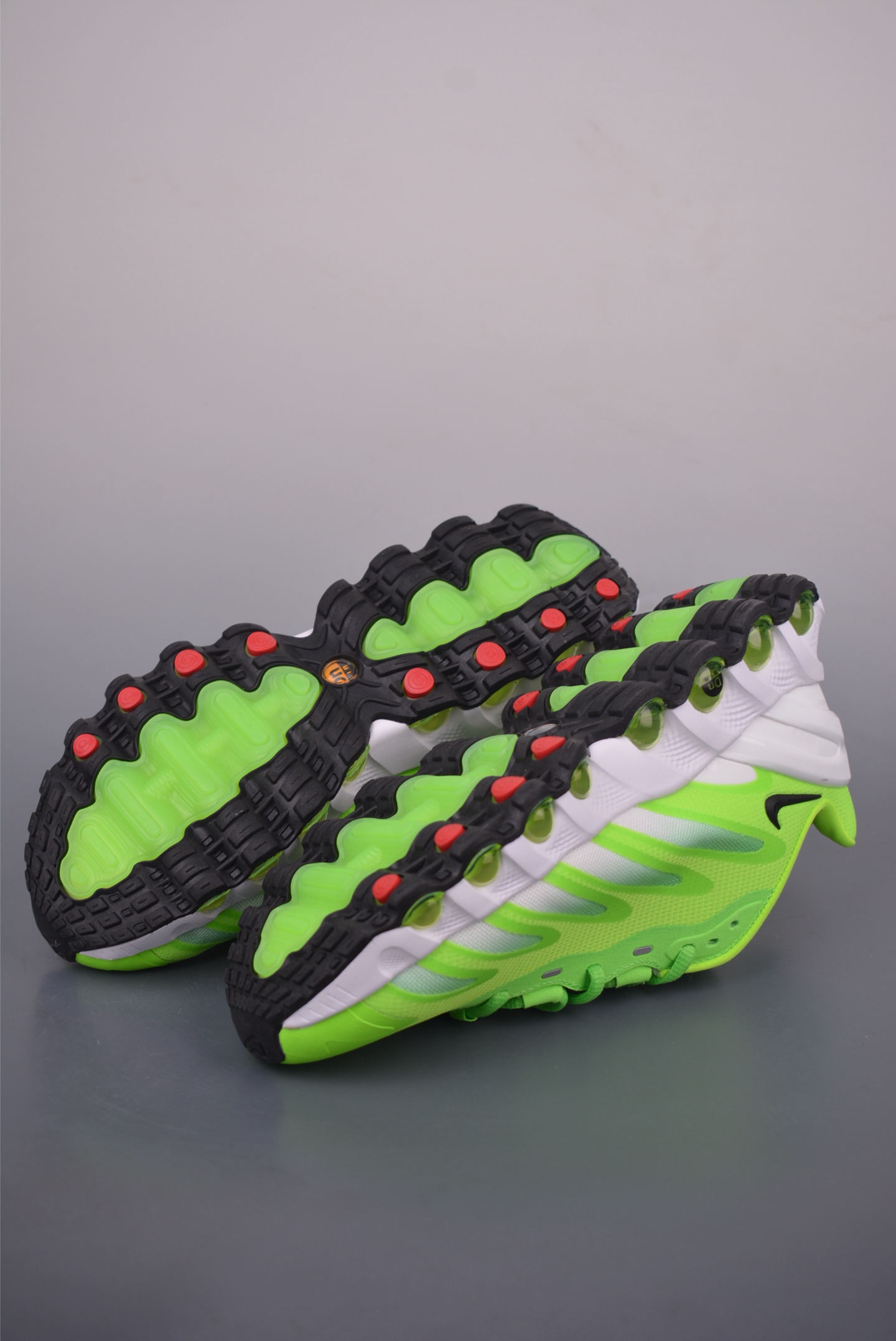 Nike Air Max DN8: Full-Length Air Cushioning for Ultimate Comfort 3 i1755727601631 6017 0 2