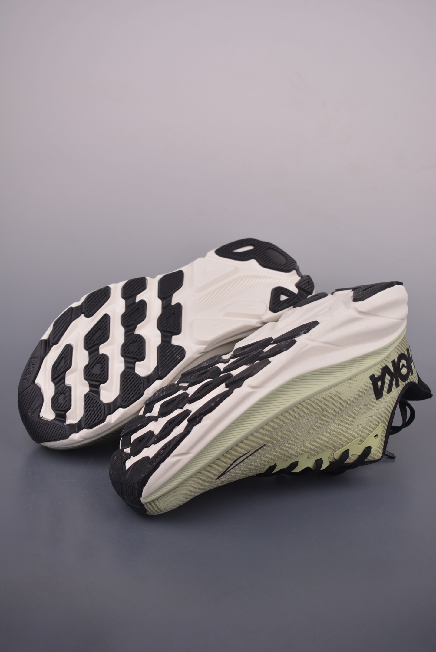 Hoka Clifton 9 Running Shoes - Comfortable, Durable, and Slip-Resistant 4 i1755727679564 9634 0 2