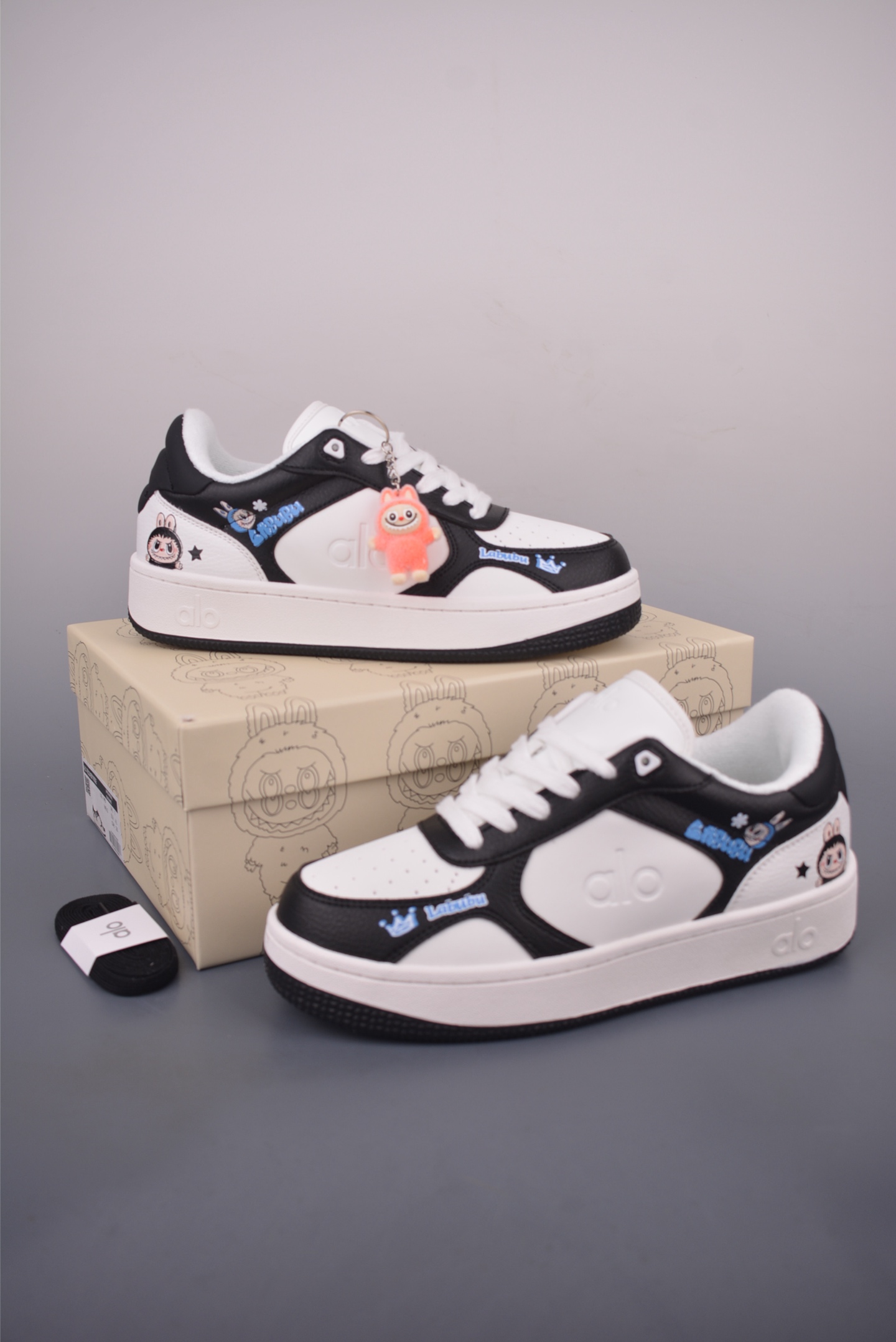 Alo Yoga Recovery Mode LABUBU Sneakers - Comfortable, Stylish, and Durable 6 i1755727724479 9425 0 4