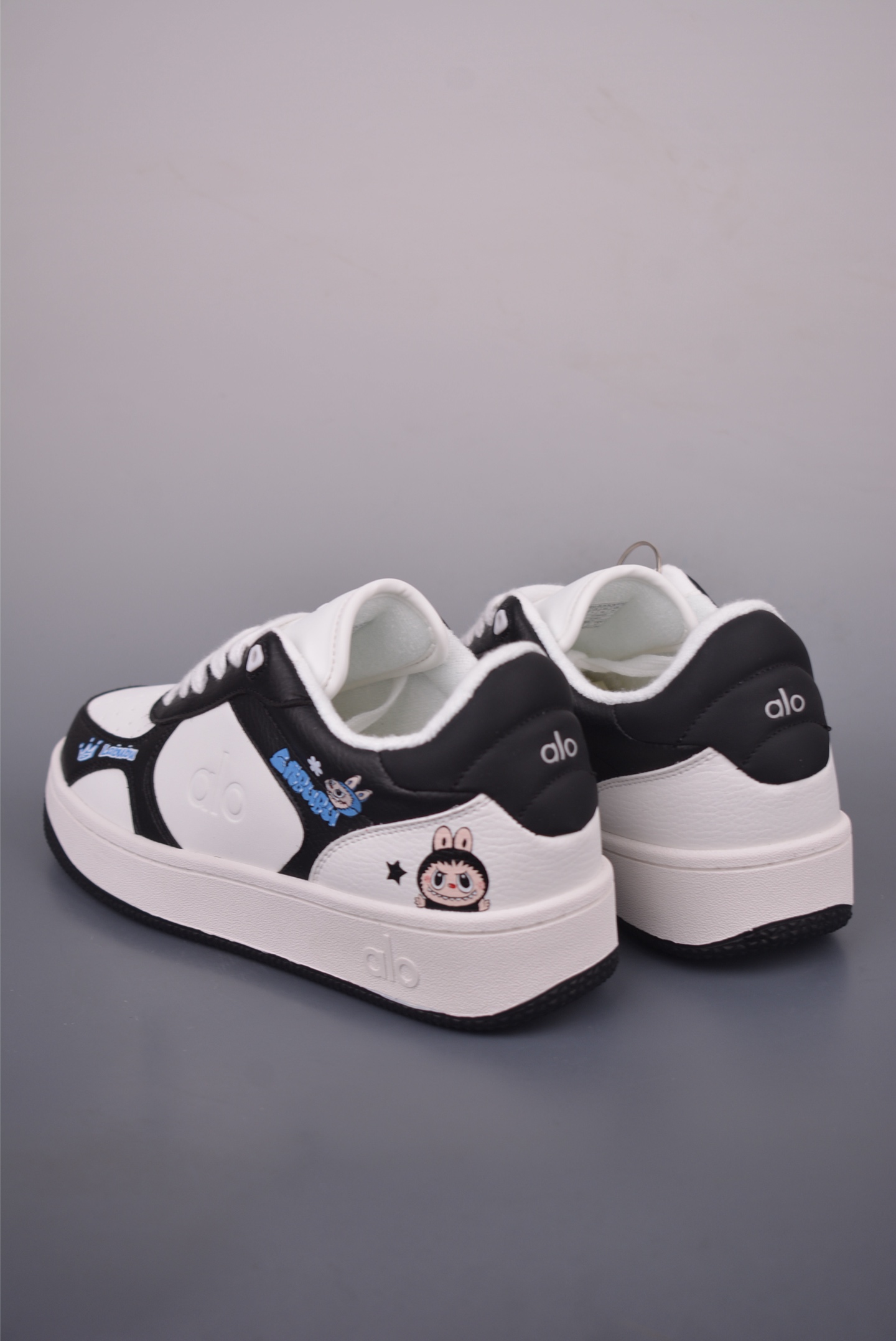 Alo Yoga Recovery Mode LABUBU Sneakers - Comfortable, Stylish, and Durable 3 i1755727726750 6249 0 1