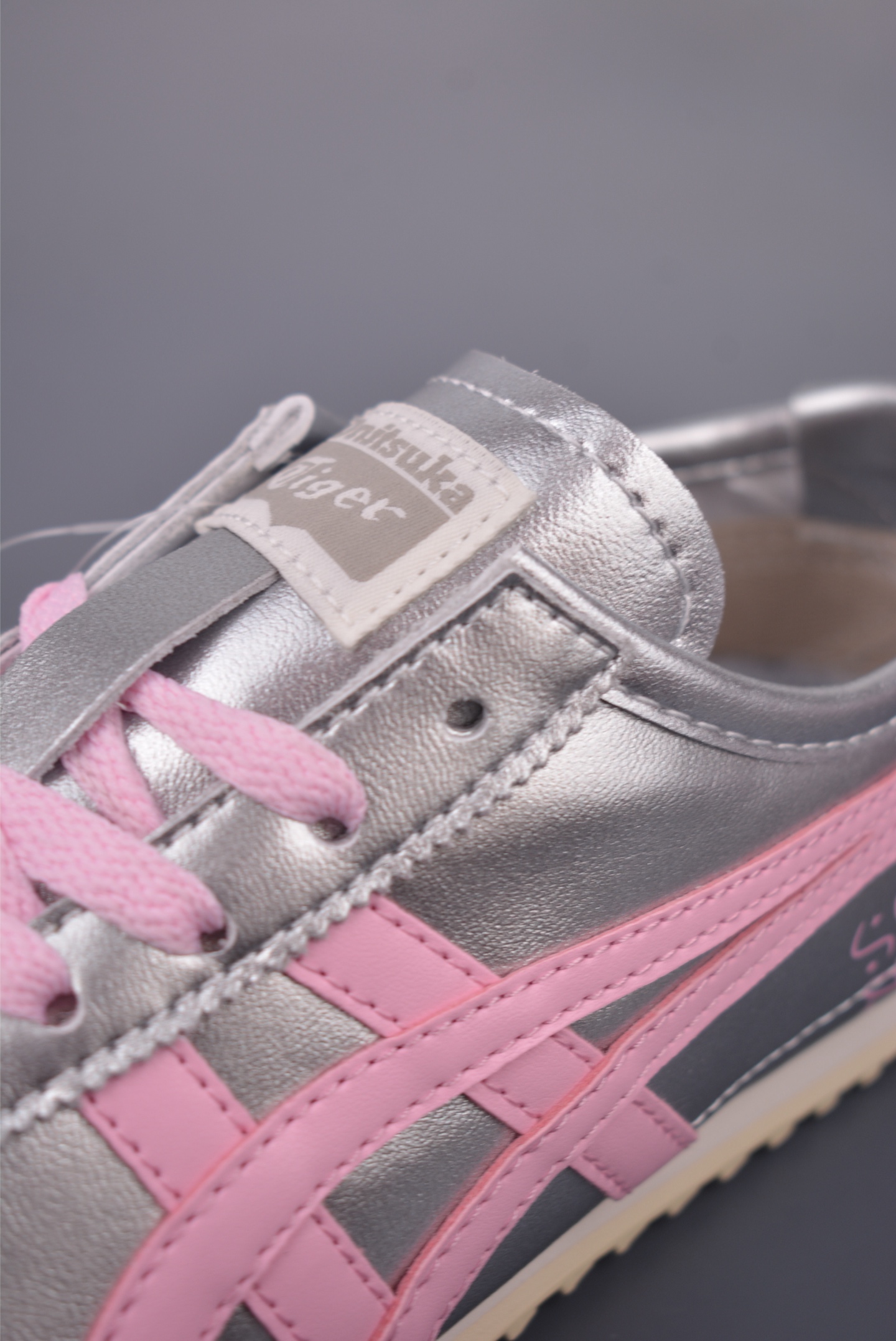 Onitsuka Tiger Mexico 66 Slip-On Sneakers - Silver/Pink, Sizes 36-41.5 8 i1755727828963 2678 0 6