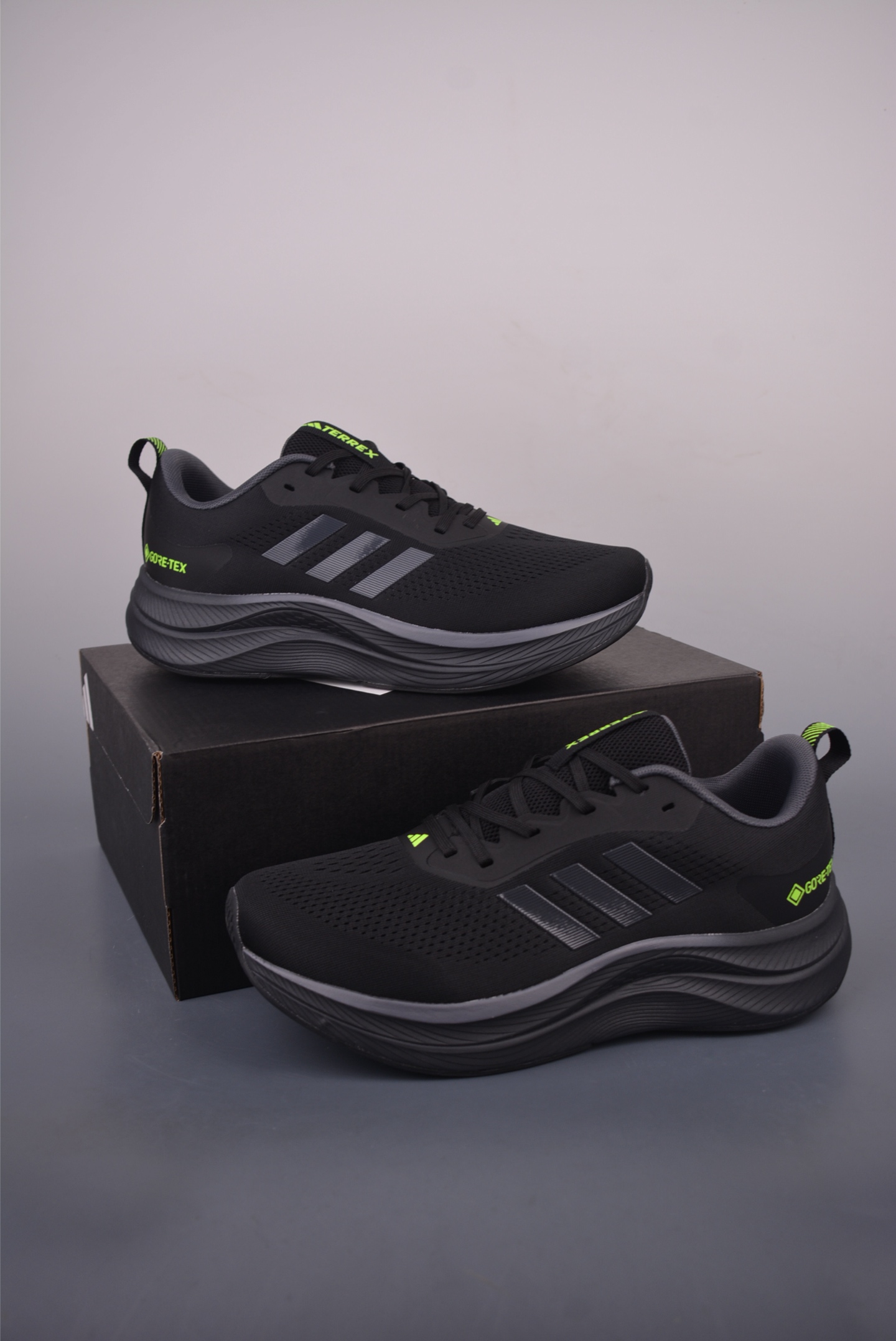 Adidas TERREX GORE-TEX Lightweight Comfortable Water-Resistant Trail Running Shoes 3 i1755728176694 371 0 2