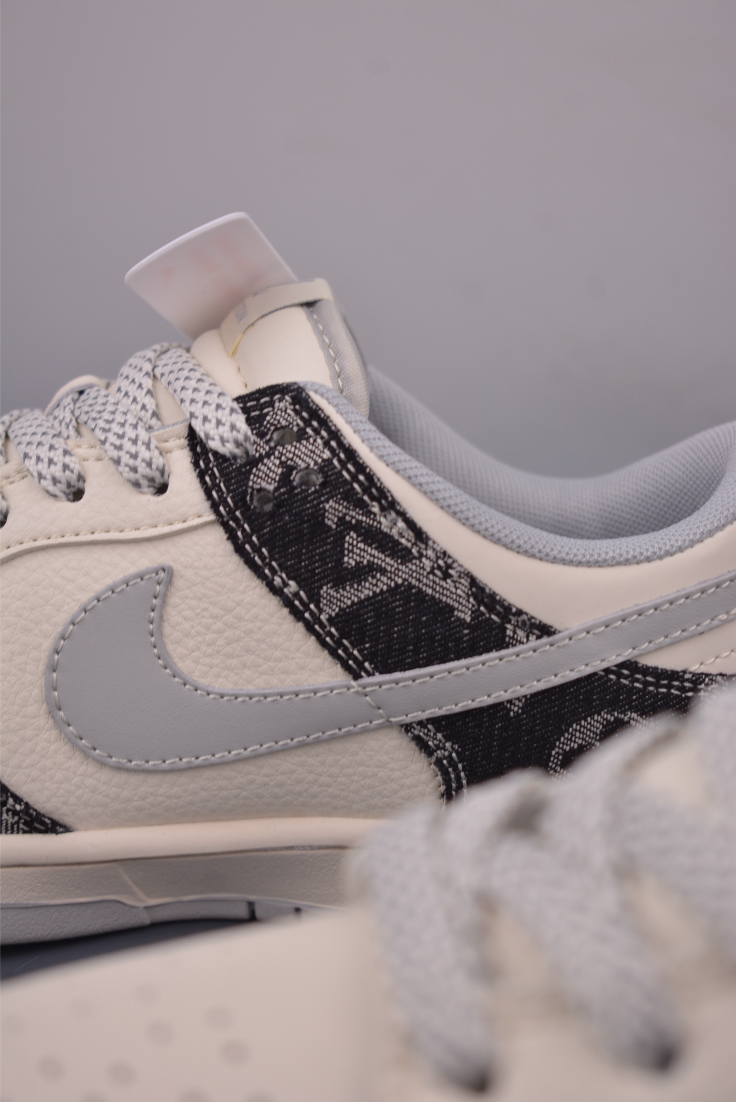 Nike SB Dunk Low Louis Vuitton Sneakers Premium Quality, Stylish Design 9 i1755728318333 9156 0 7