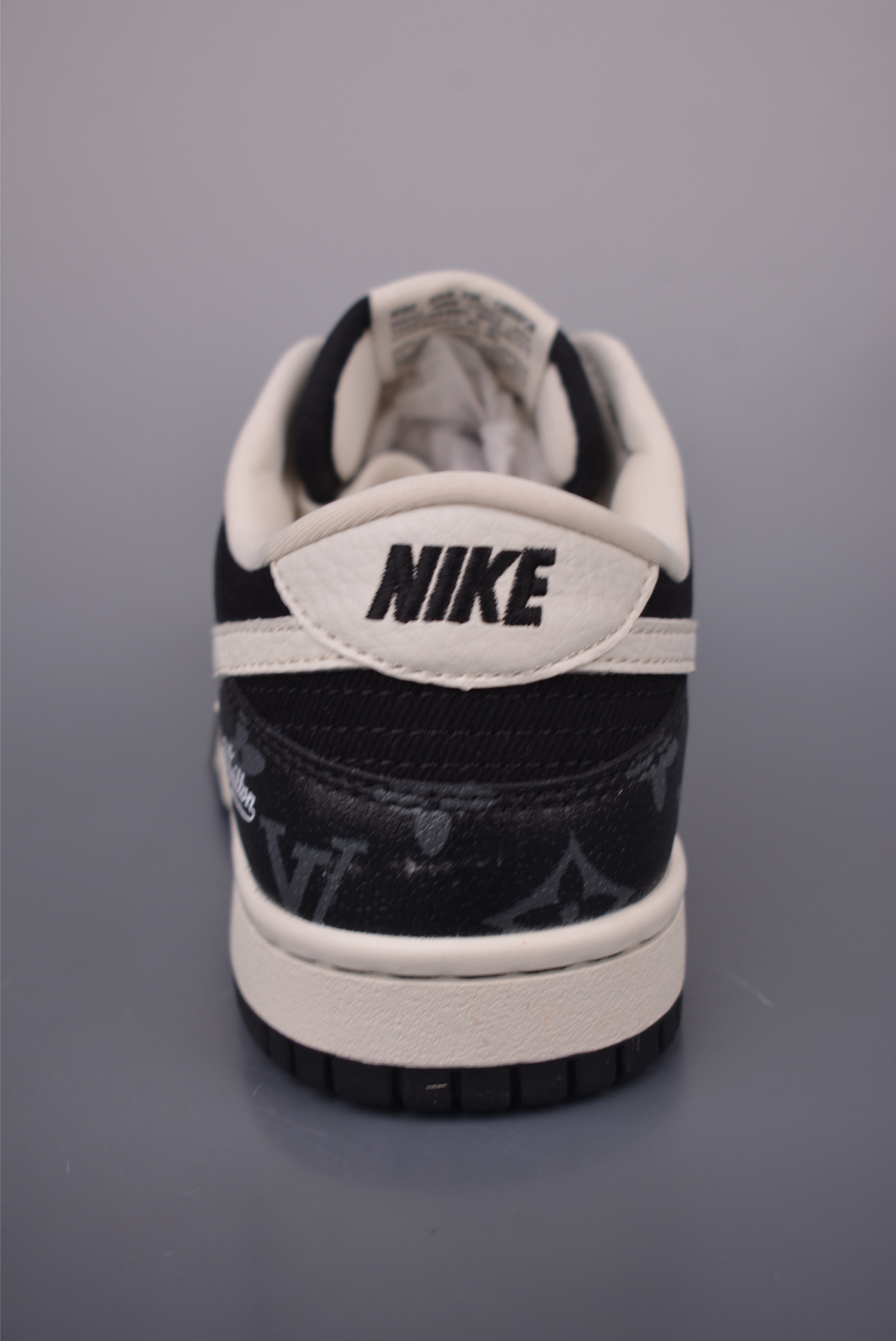 Nike SB Dunk Low Louis Vuitton Collaboration Premium Sneakers - Limited Edition 5 i1755728352739 3348 0 3