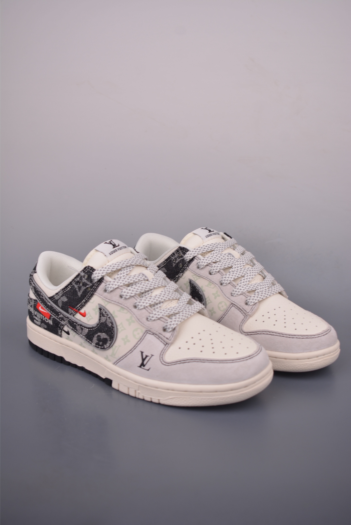 Nike SB Dunk Low Louis Vuitton Custom Sneakers - Premium Quality 2 i1755728398216 6909 0 0