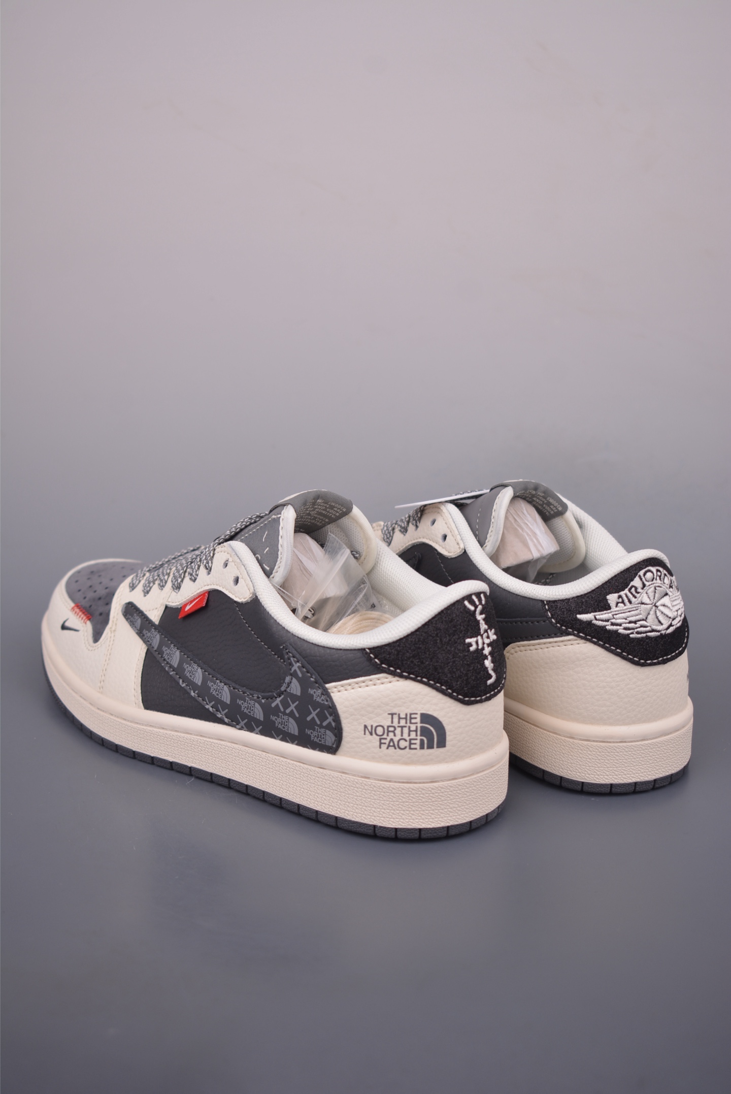 Fragment x Travis Scott x The North Face Air Jordan 1 Low Collab Shoes 2 i1755728656515 3348 0 1