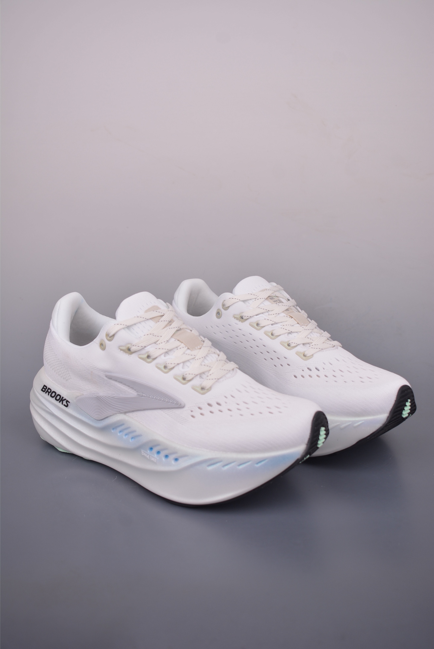 Brooks 布鲁克斯 Giycerin Max 超弹轻盈跑步鞋 120436