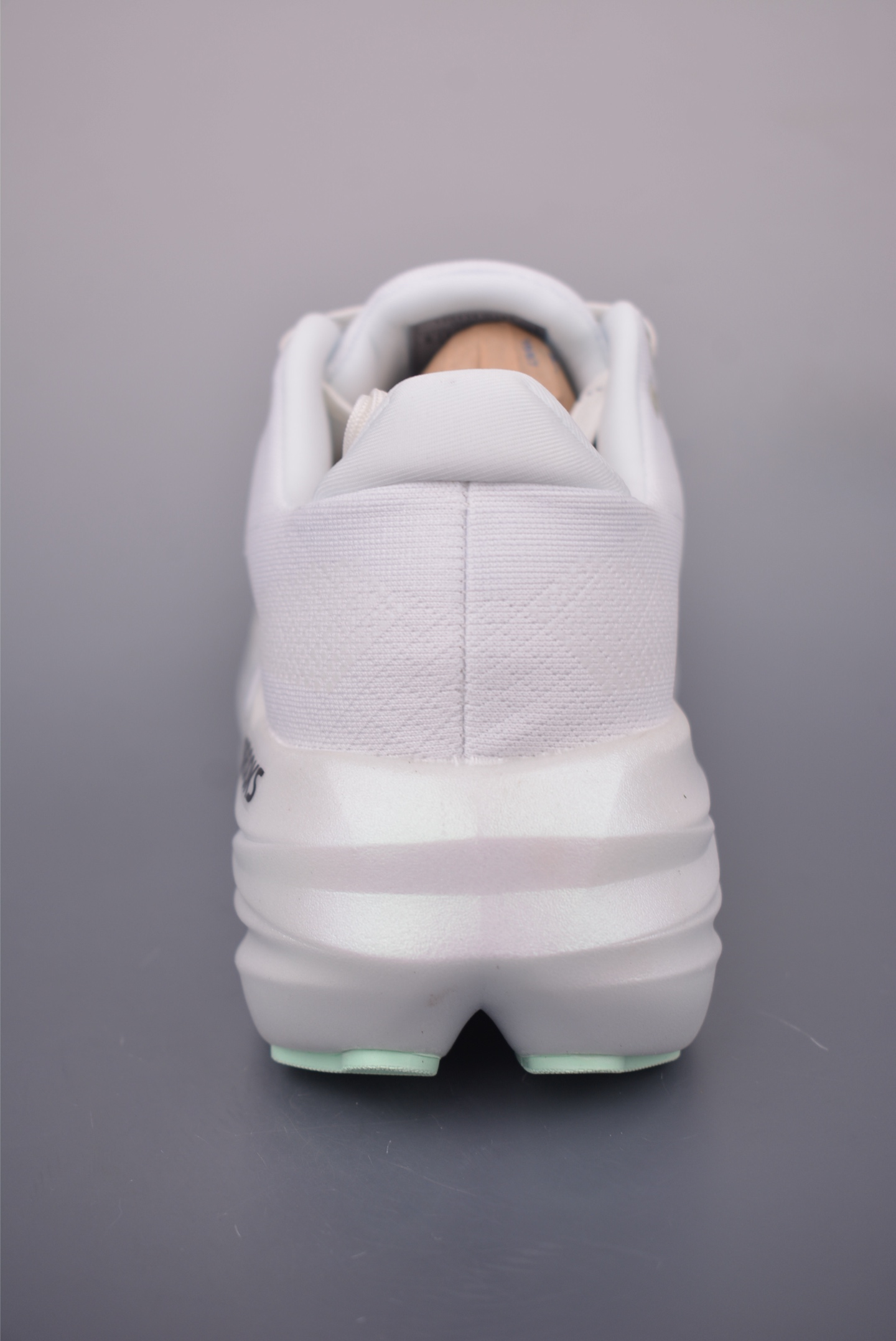 Brooks 布鲁克斯 Giycerin Max 超弹轻盈跑步鞋 120436