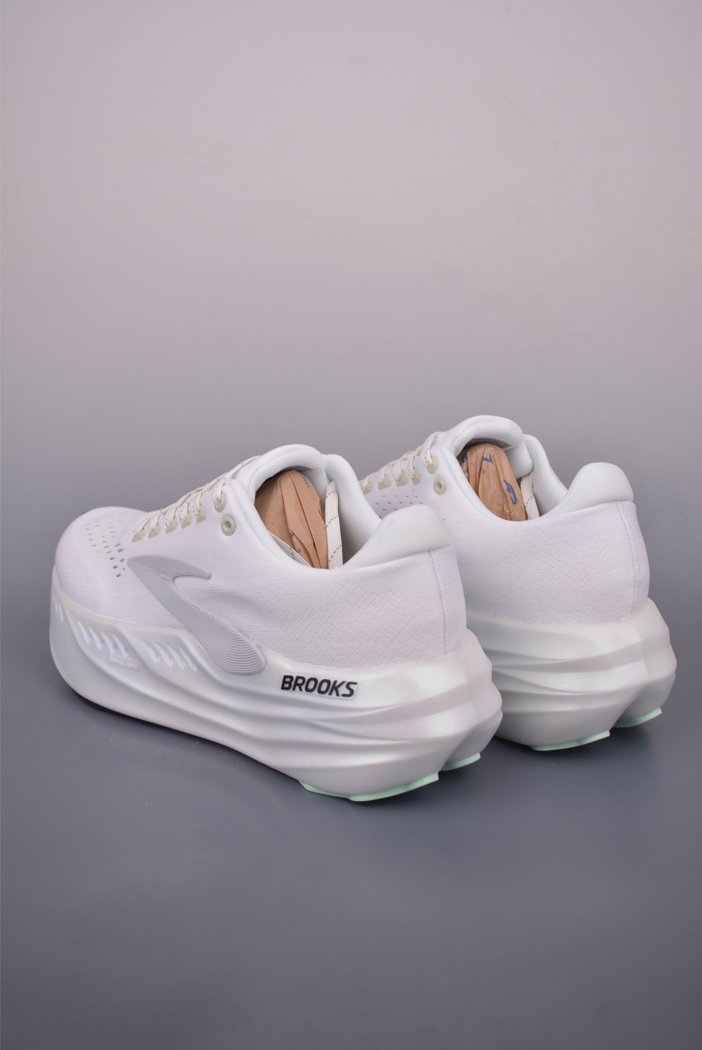 Brooks 布鲁克斯 Giycerin Max 超弹轻盈跑步鞋 120436