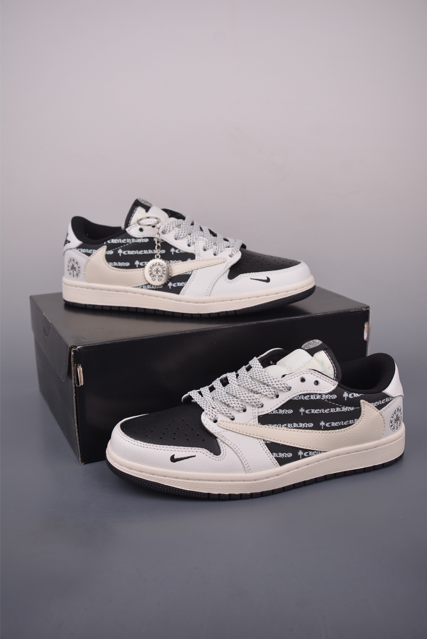 Fragment x Travis Scott x Chrome Hearts Air Jordan 1 Low 5 i1755813652788 219 0 4