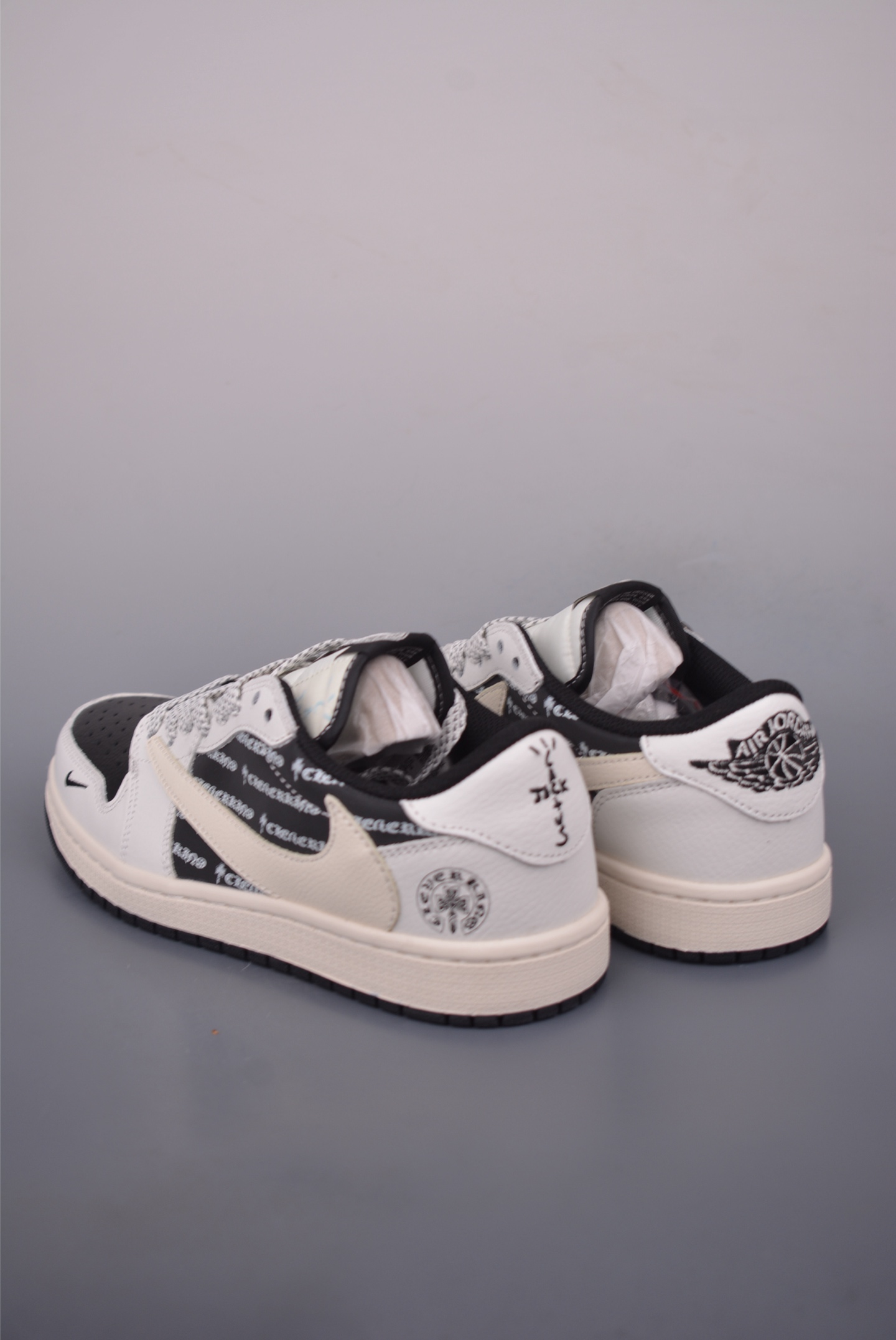 Fragment x Travis Scott x Chrome Hearts Air Jordan 1 Low 2 i1755813654662 1919 0 1
