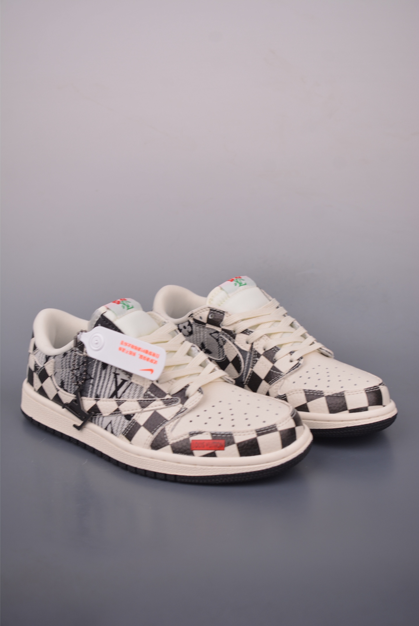 Fragment x Travis Scott x Louis Vuitton Air Jordan 1 Low Sneakers 2 i1755813702856 4149 0 0