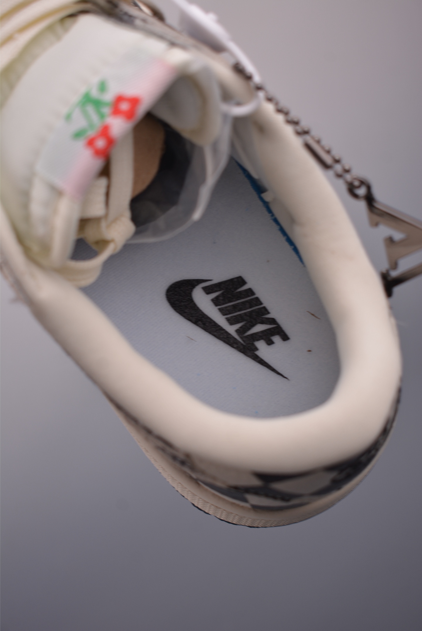 Fragment x Travis Scott x Louis Vuitton Air Jordan 1 Low Sneakers 10 i1755813704707 9428 0 8