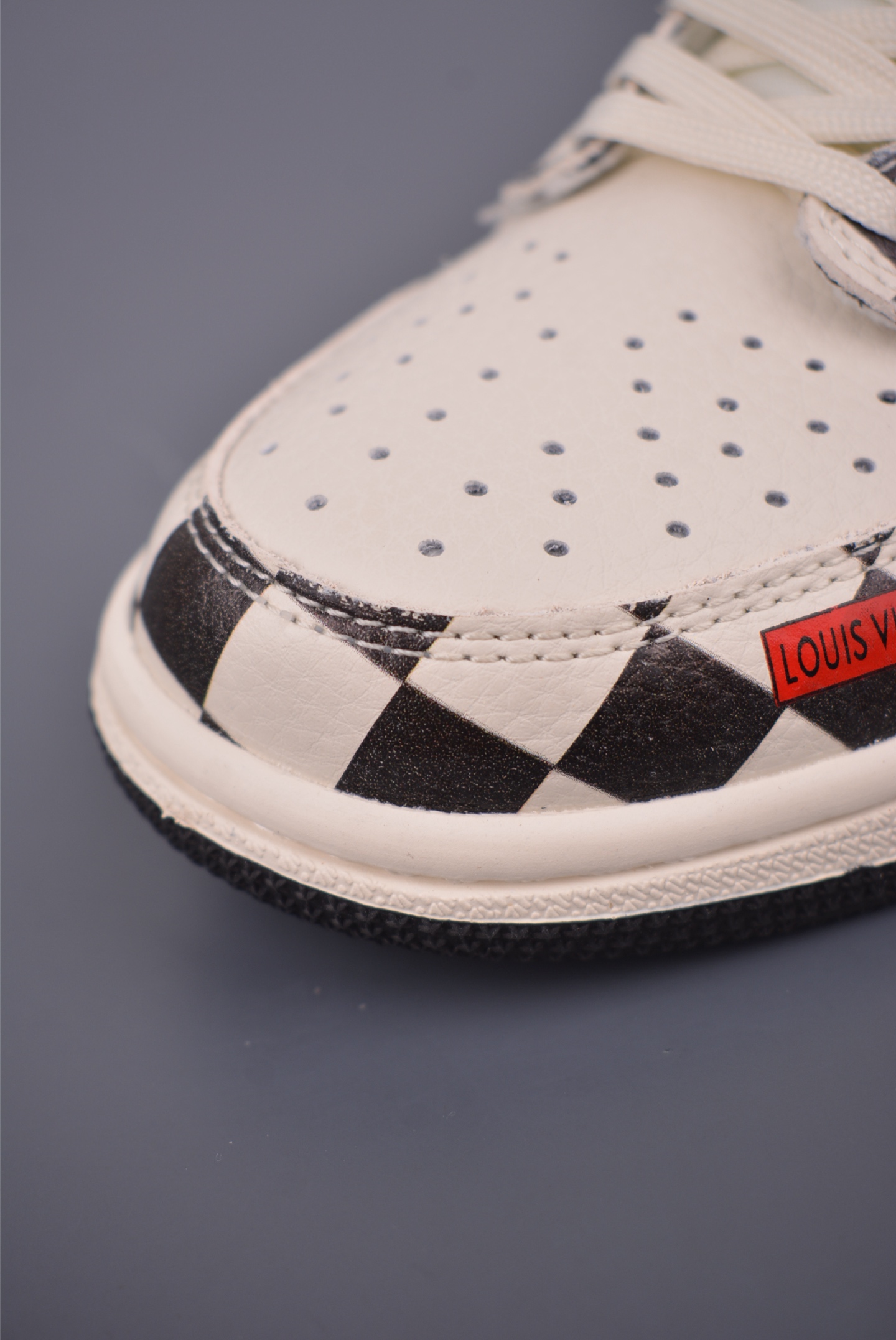 Fragment x Travis Scott x Louis Vuitton Air Jordan 1 Low Sneakers 7 i1755813704764 2248 0 5