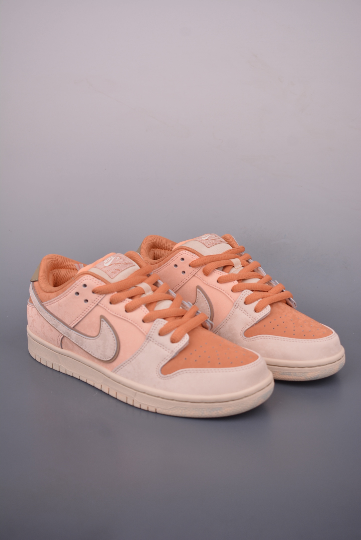 Nike SB Dunk Low Peach Cream Premium Leather Sneakers - Style & Comfort 1 i1755813937937 6263 0 0