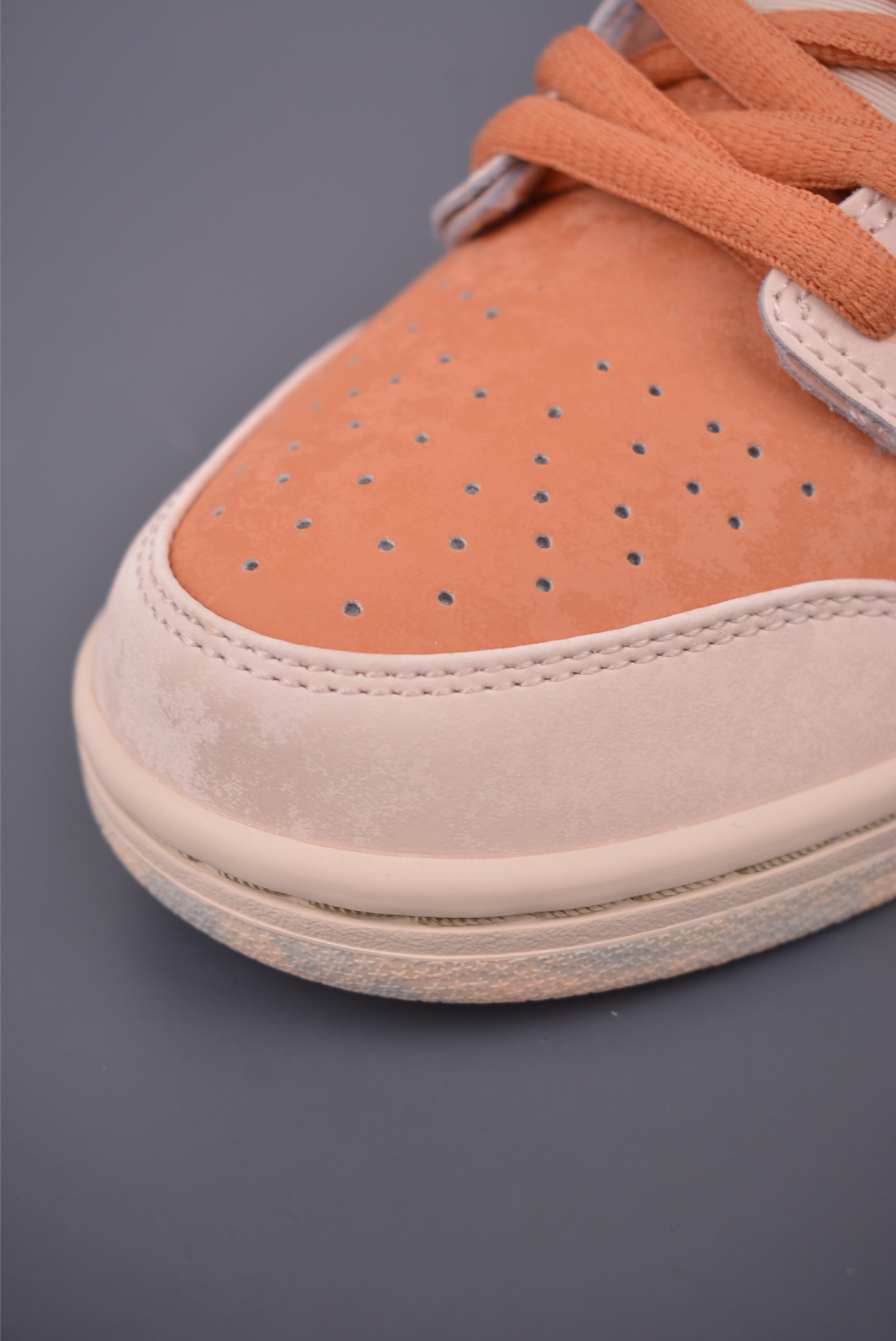 Nike SB Dunk Low Peach Cream Premium Leather Sneakers - Style & Comfort 6 i1755813937968 5808 0 5