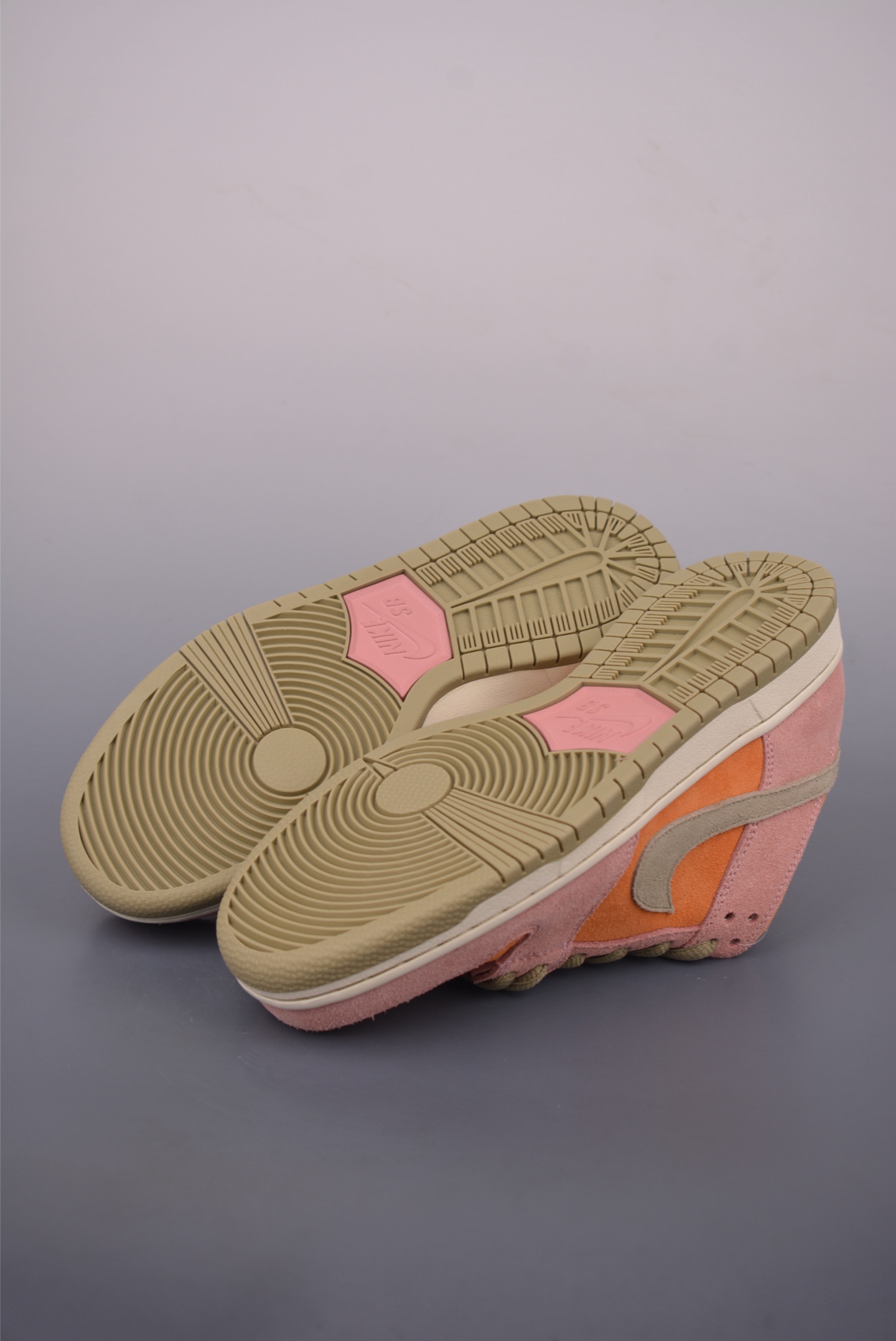 Nike SB Dunk Low Orange/Pink Suede Sneakers - HJ4135, Comfort Fit 4 i1755813990540 558 0 2