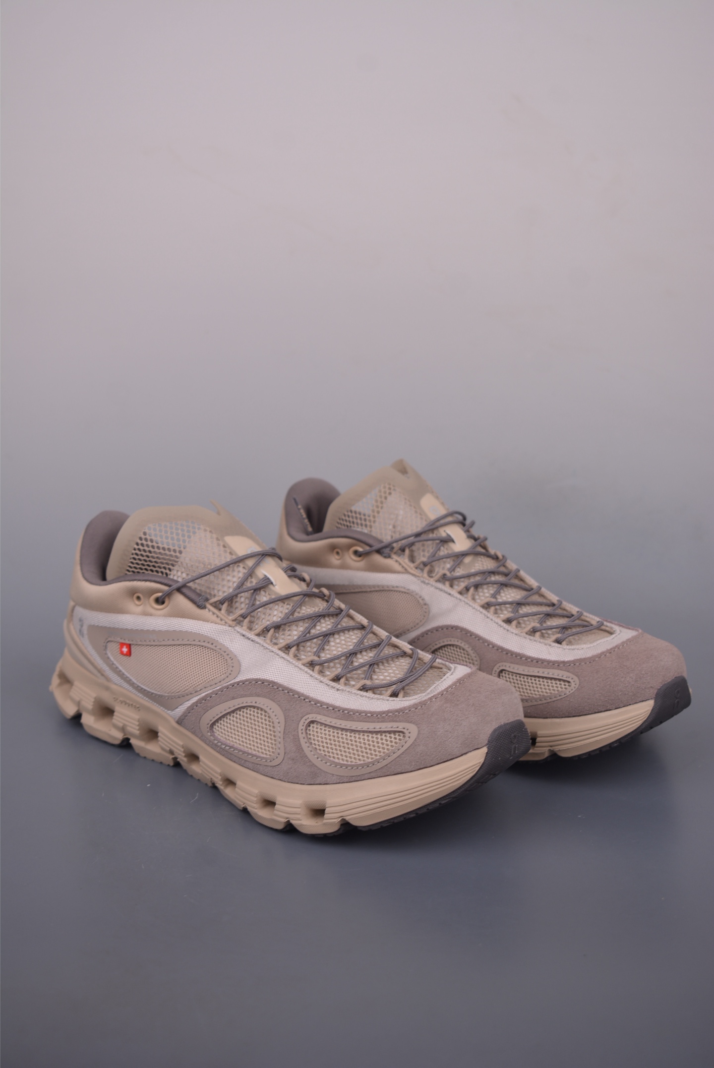 On Cloud X FKA Running Shoes Cloud Hi Edge - Urban Exploration, Style 1 i1755900224894 3769 0 0