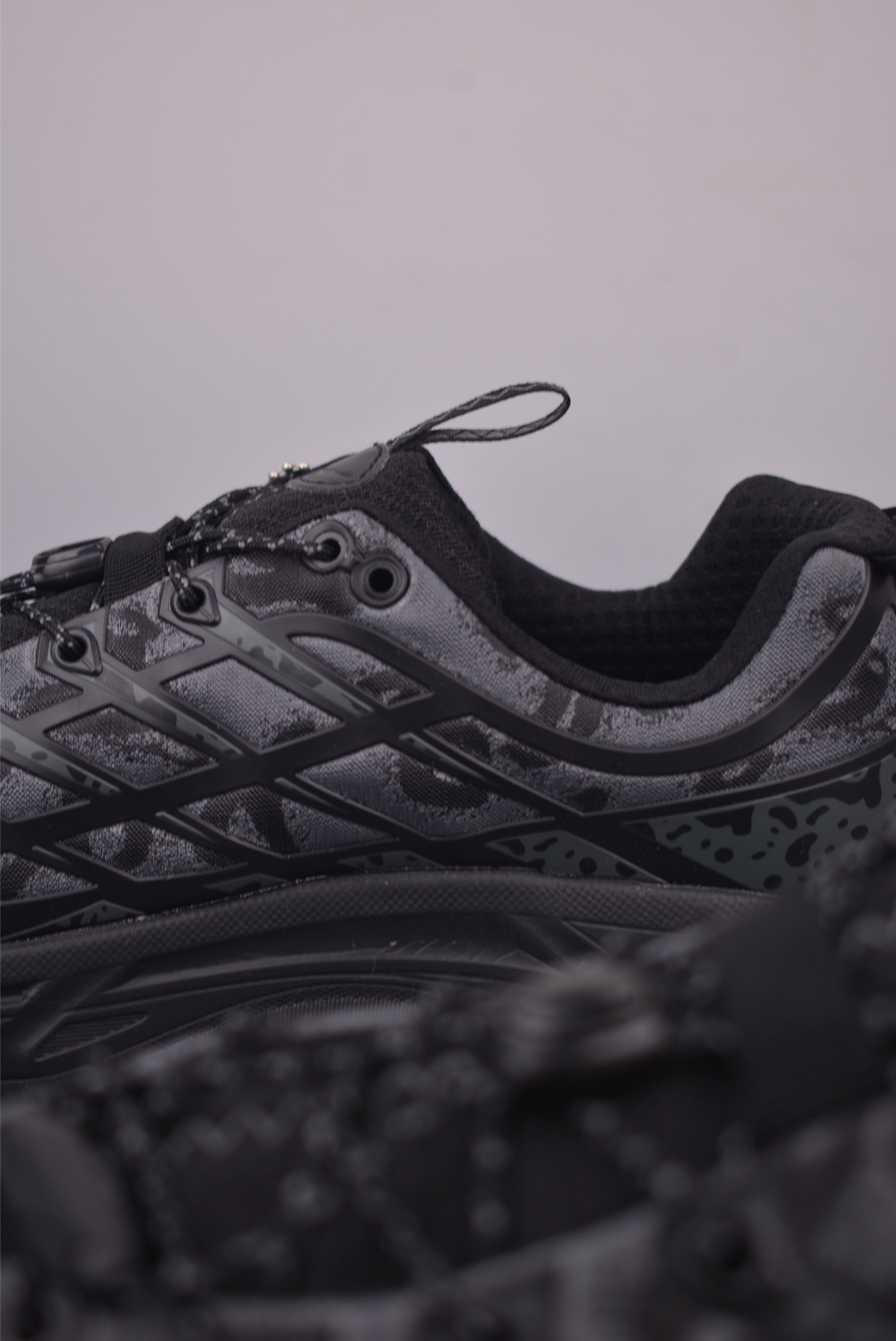Hoka One One Mafate Three 2 Low-Top Professional Trail Running Shoes 8 i1755900474966 980 0 7