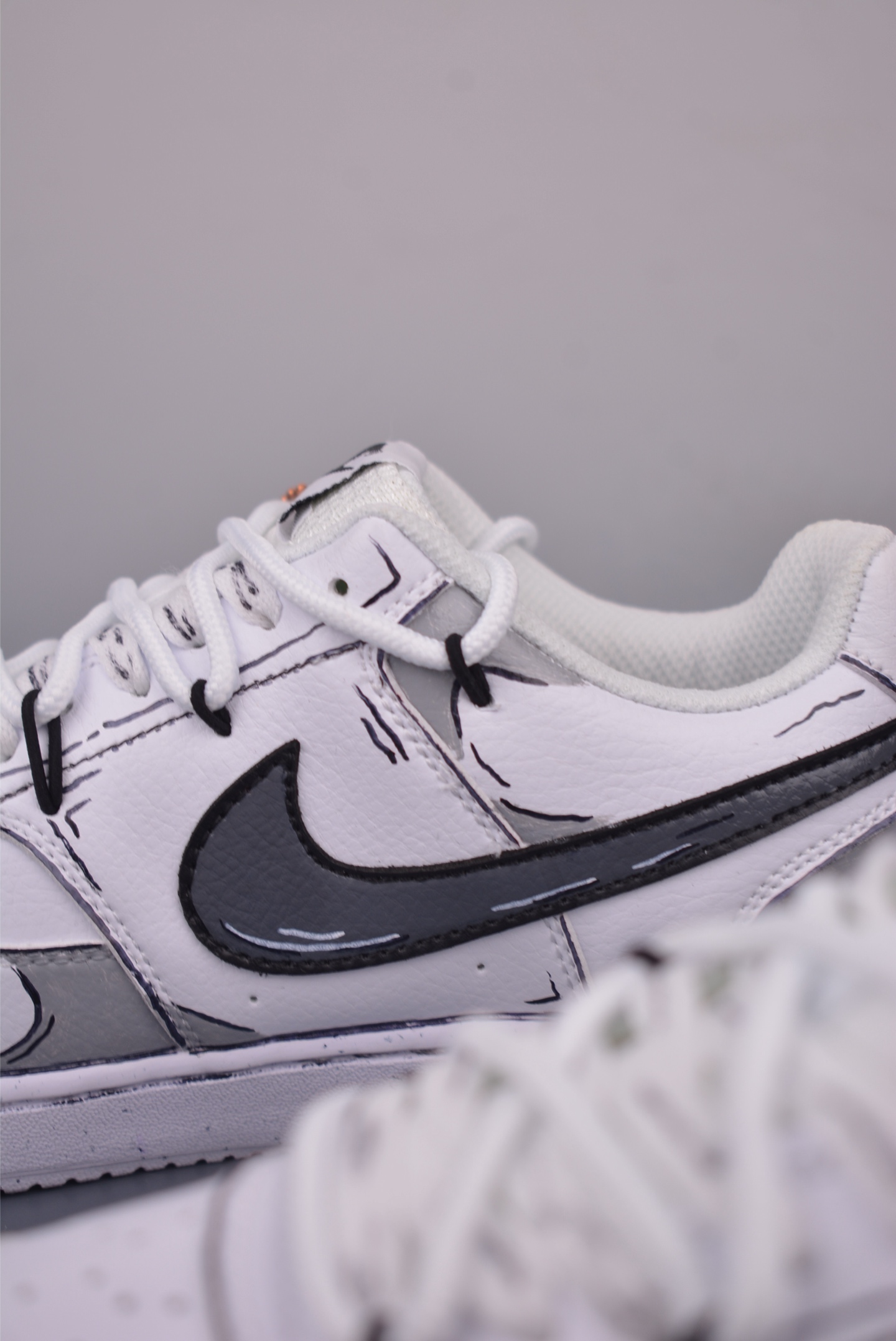 Nike Court Vision Low Hand-Painted Graffiti Sneakers - Versatile and Breathable 9 i1755900522546 7160 0 7