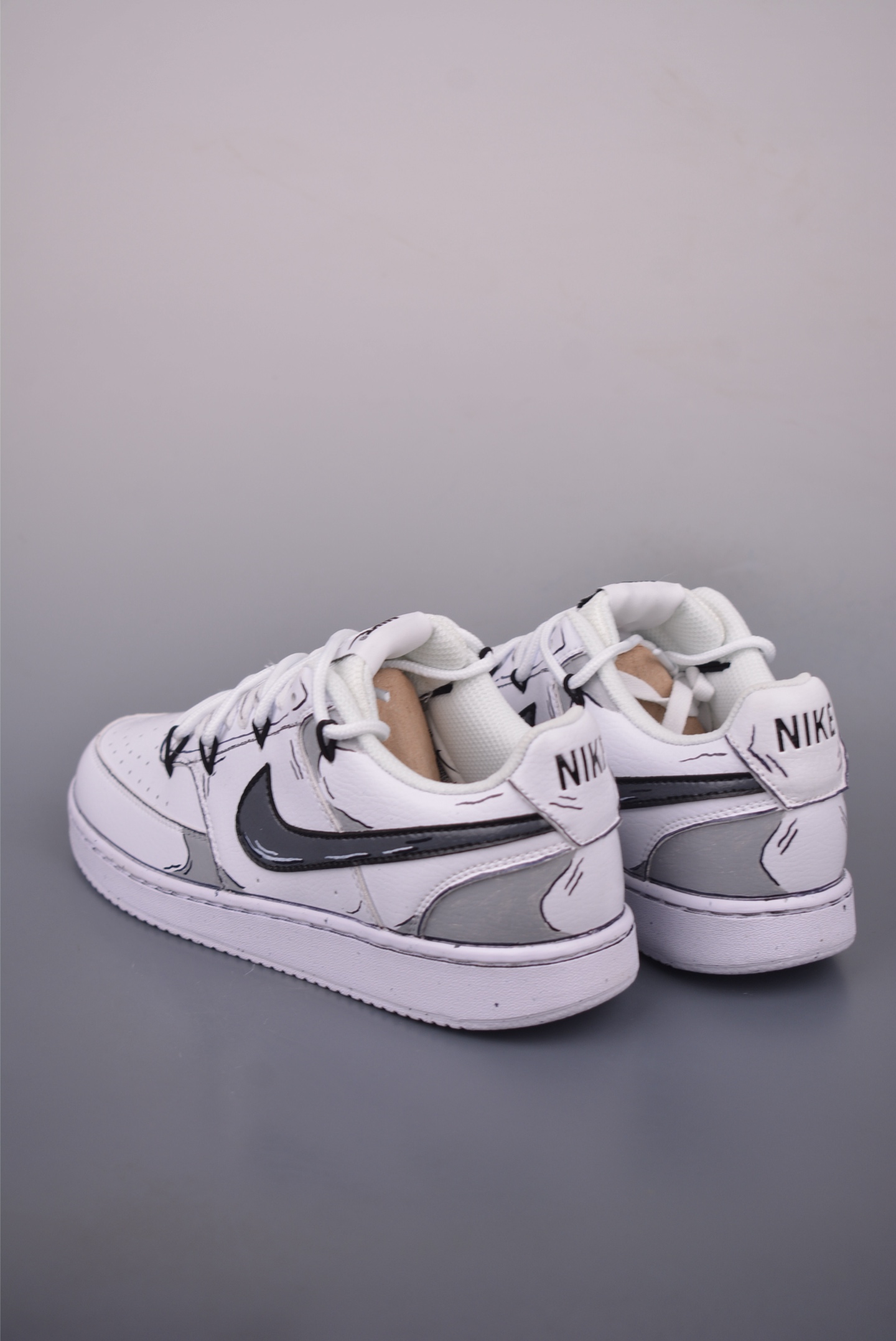 Nike Court Vision Low Hand-Painted Graffiti Sneakers - Versatile and Breathable 3 i1755900534260 1162 0 1