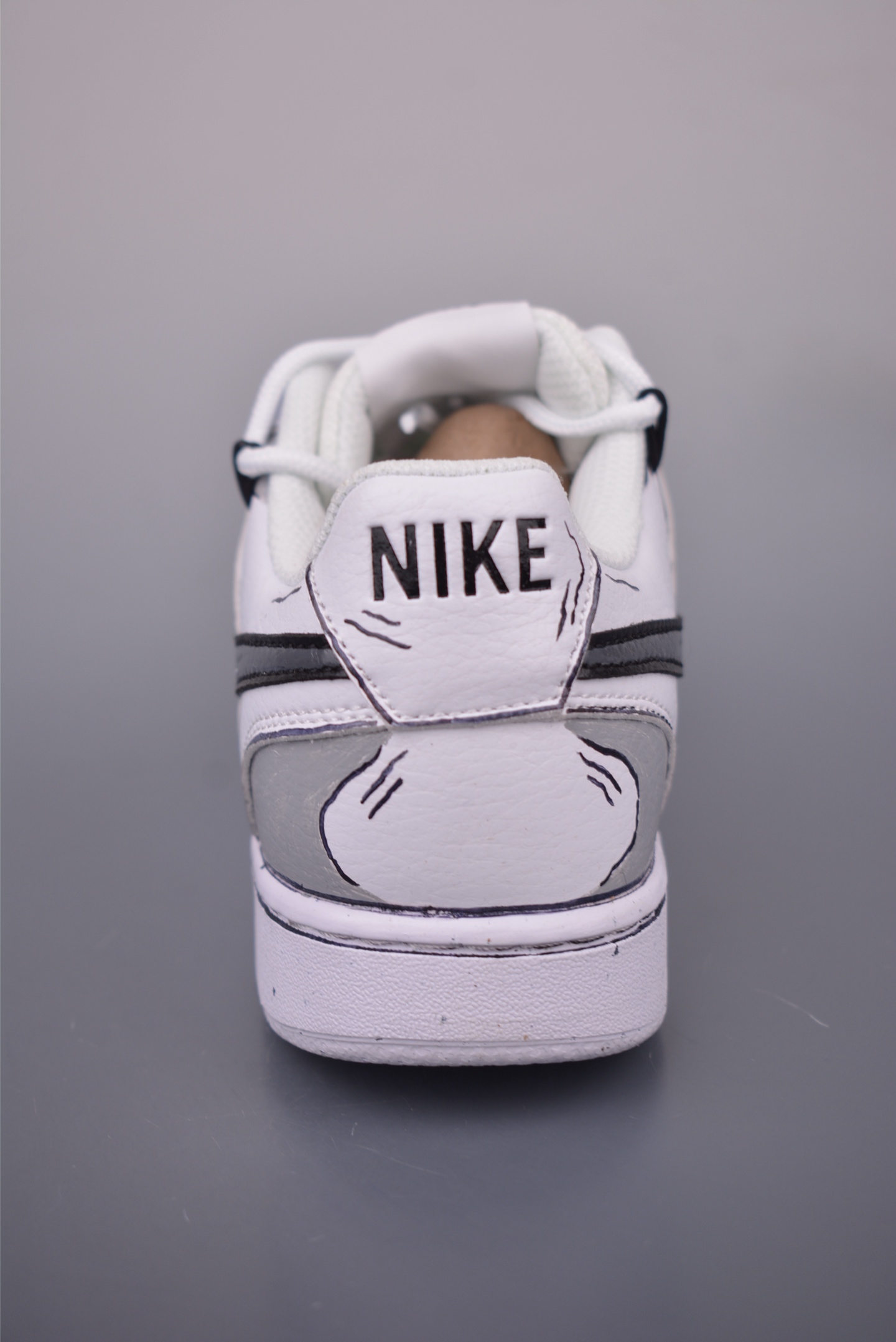 Nike Court Vision Low Hand-Painted Graffiti Sneakers - Versatile and Breathable 5 i1755900534362 9552 0 3