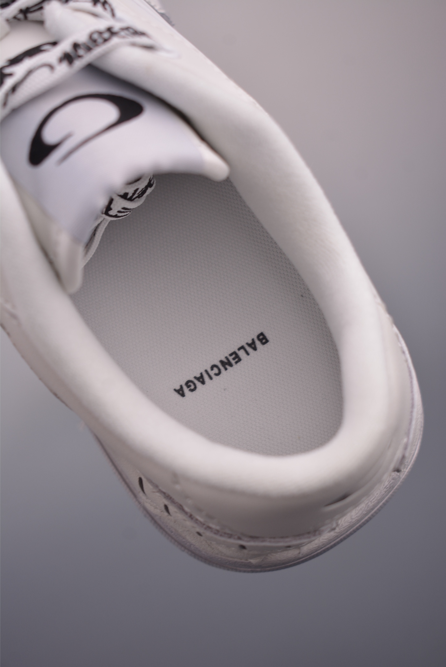 Balenciaga 16th Generation White Leather Sneakers - Company Grade Version 9 i1755900704896 2408 0 8