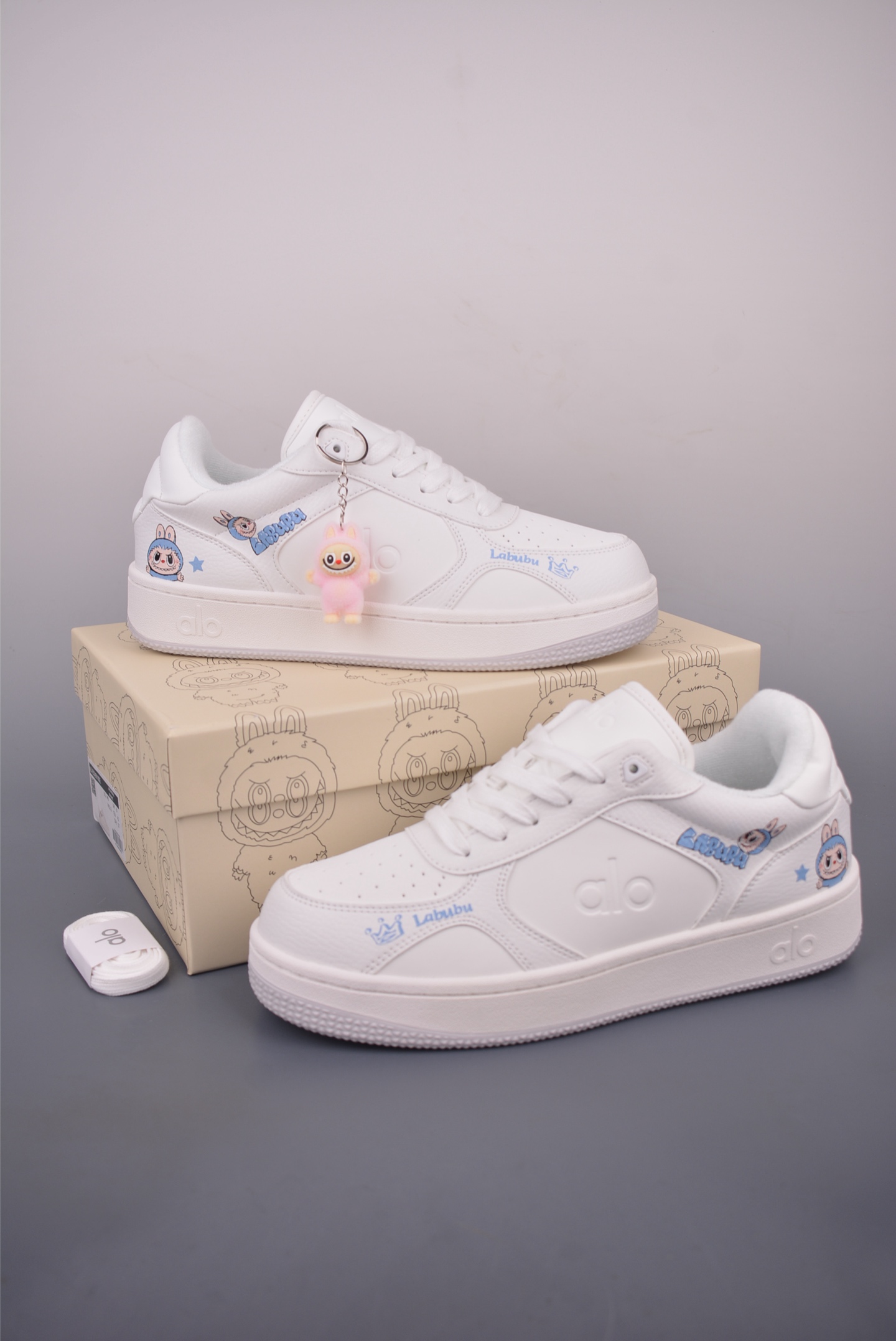 Alo Yoga Recovery Mode LABUBU White Leather Low-Top Sneakers 5 i1755900740720 6246 0 4