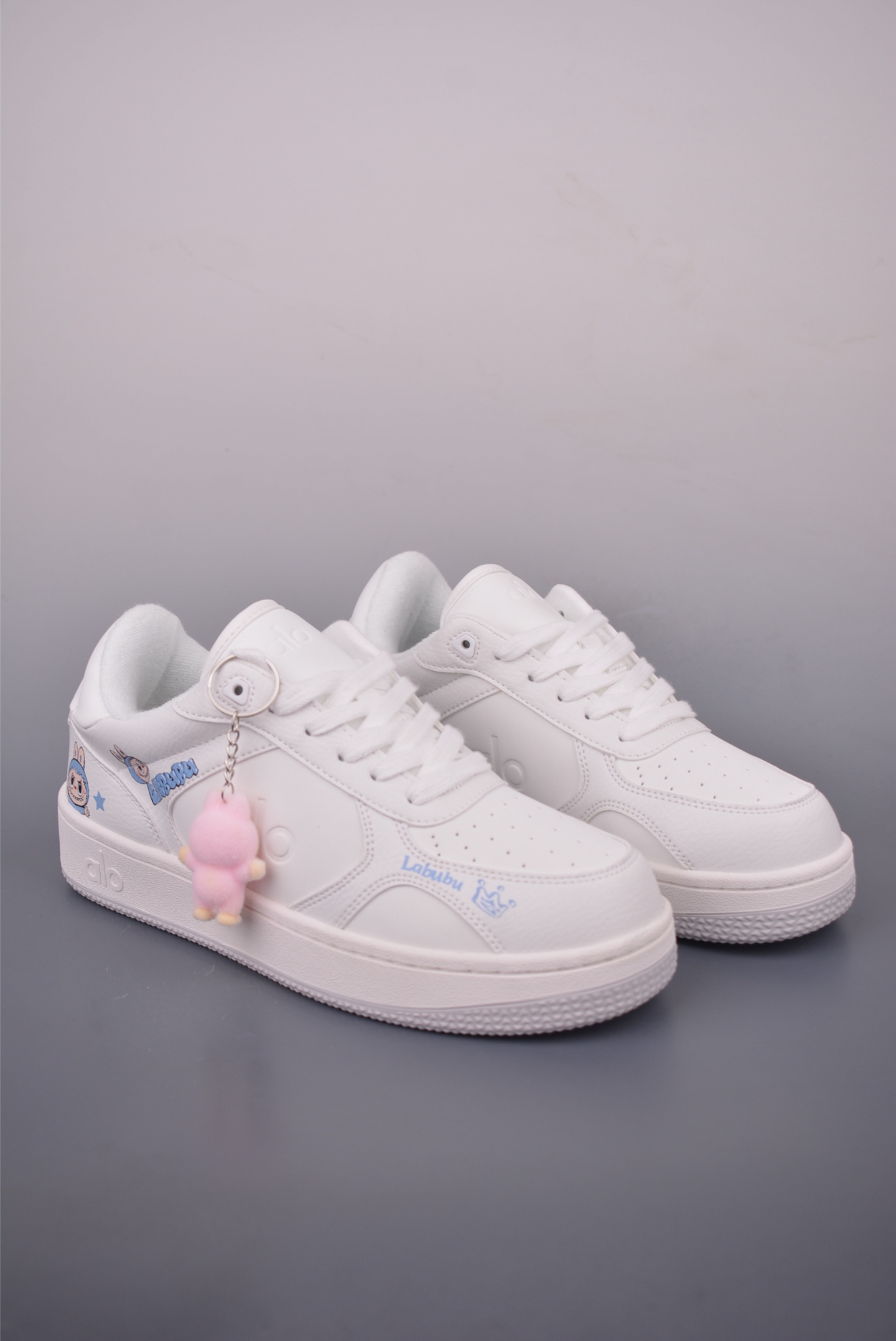 Alo Yoga Recovery Mode LABUBU White Leather Low-Top Sneakers 1 i1755900742509 2593 0 0