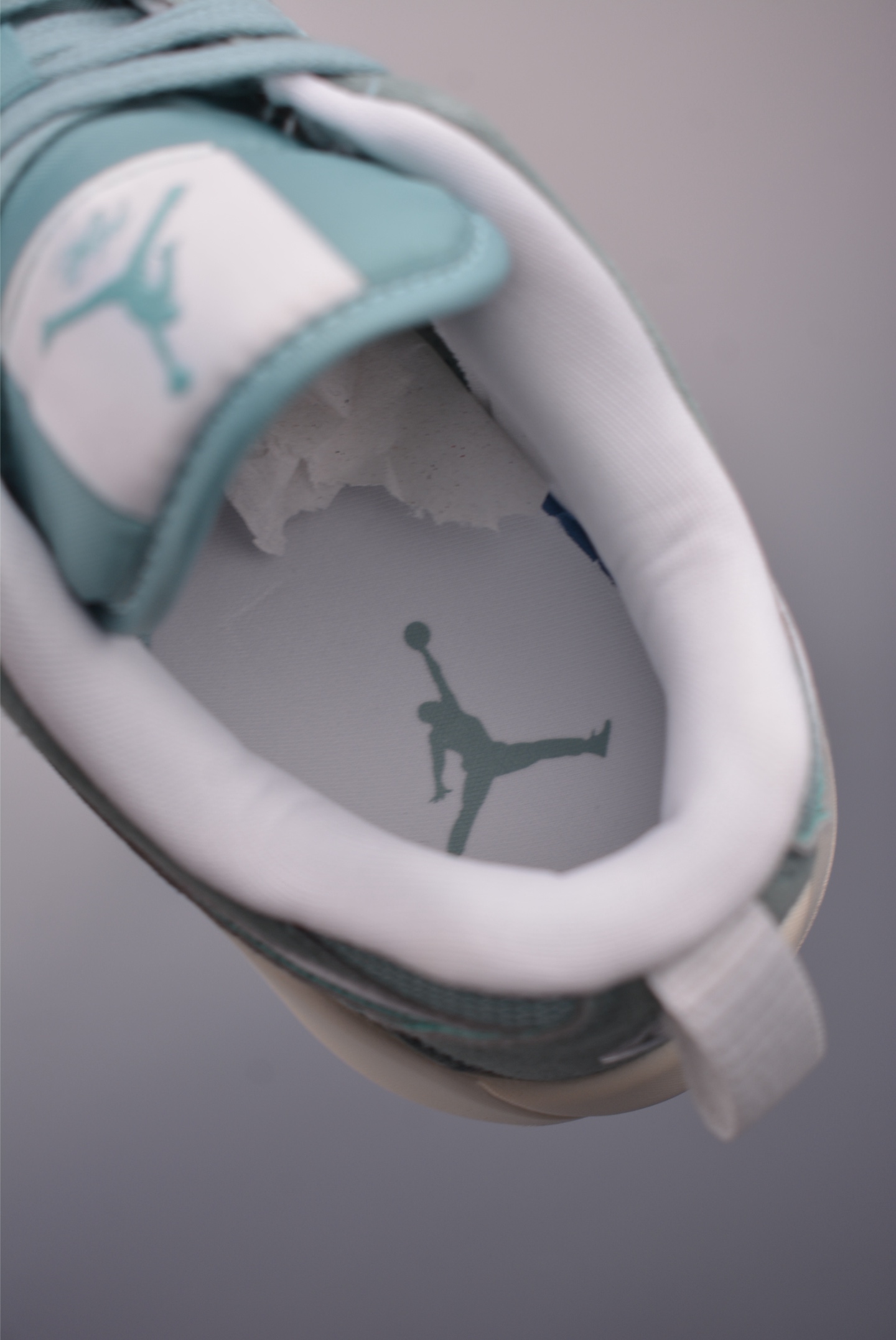 Nike Air Jordan CMFT Era Low Top Sneakers - Breathable Comfort for Every Day 9 i1755900781327 4027 0 8