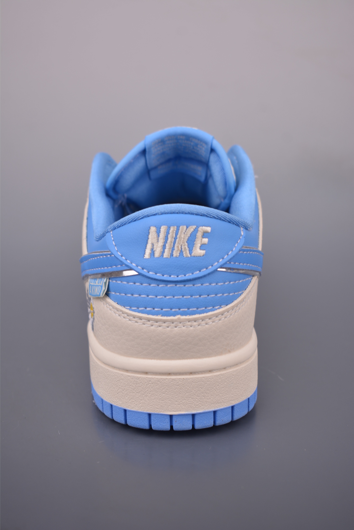 Nike SB Dunk Low Pro "Daisy" Sneakers Premium Leather Original Materials 5 i1755901011920 4170 0 3