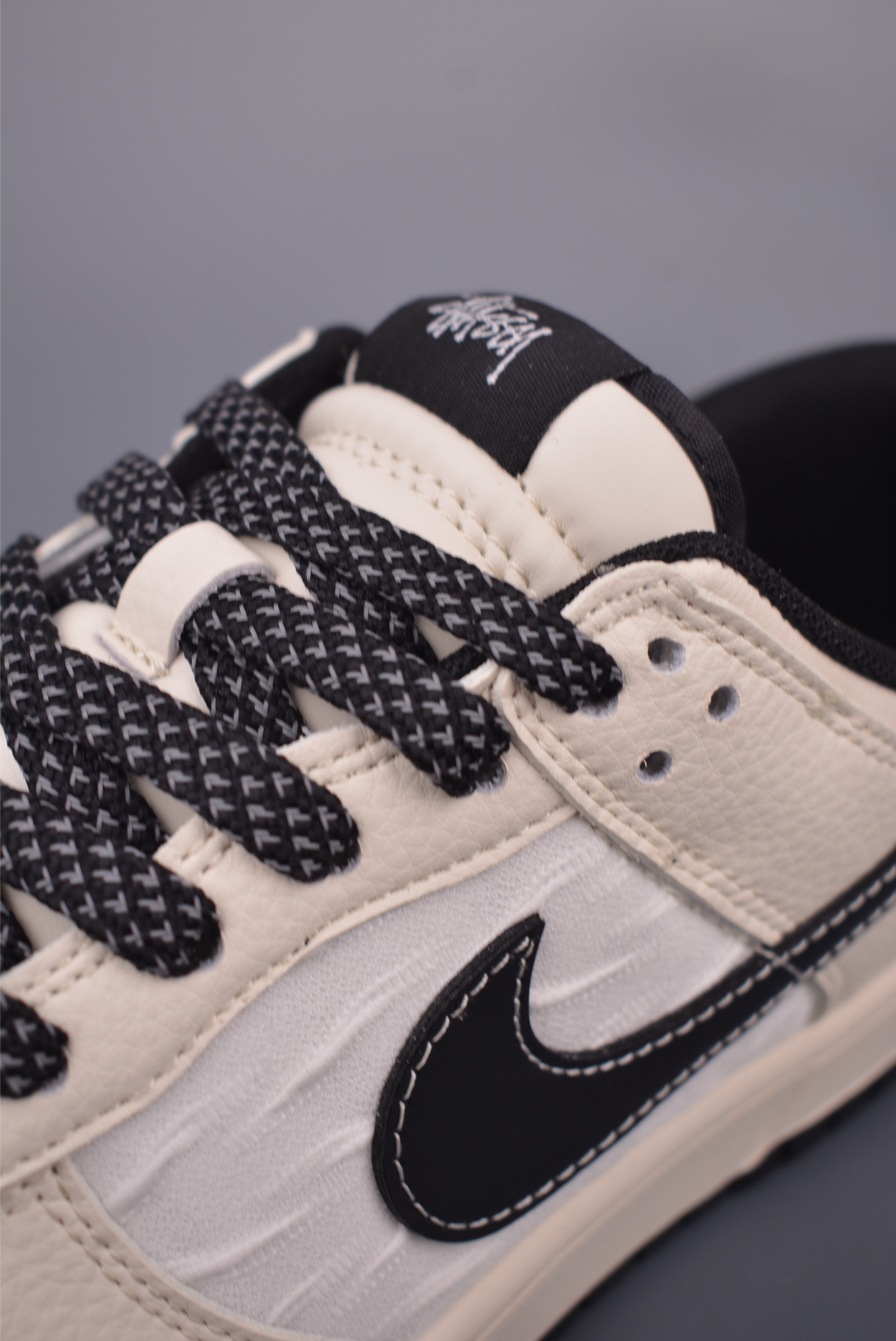 Nike SB Dunk Low x Stussy Collab Sneakers - Premium Leather, Perfect Detailing 7 i1755901090787 5370 0 6