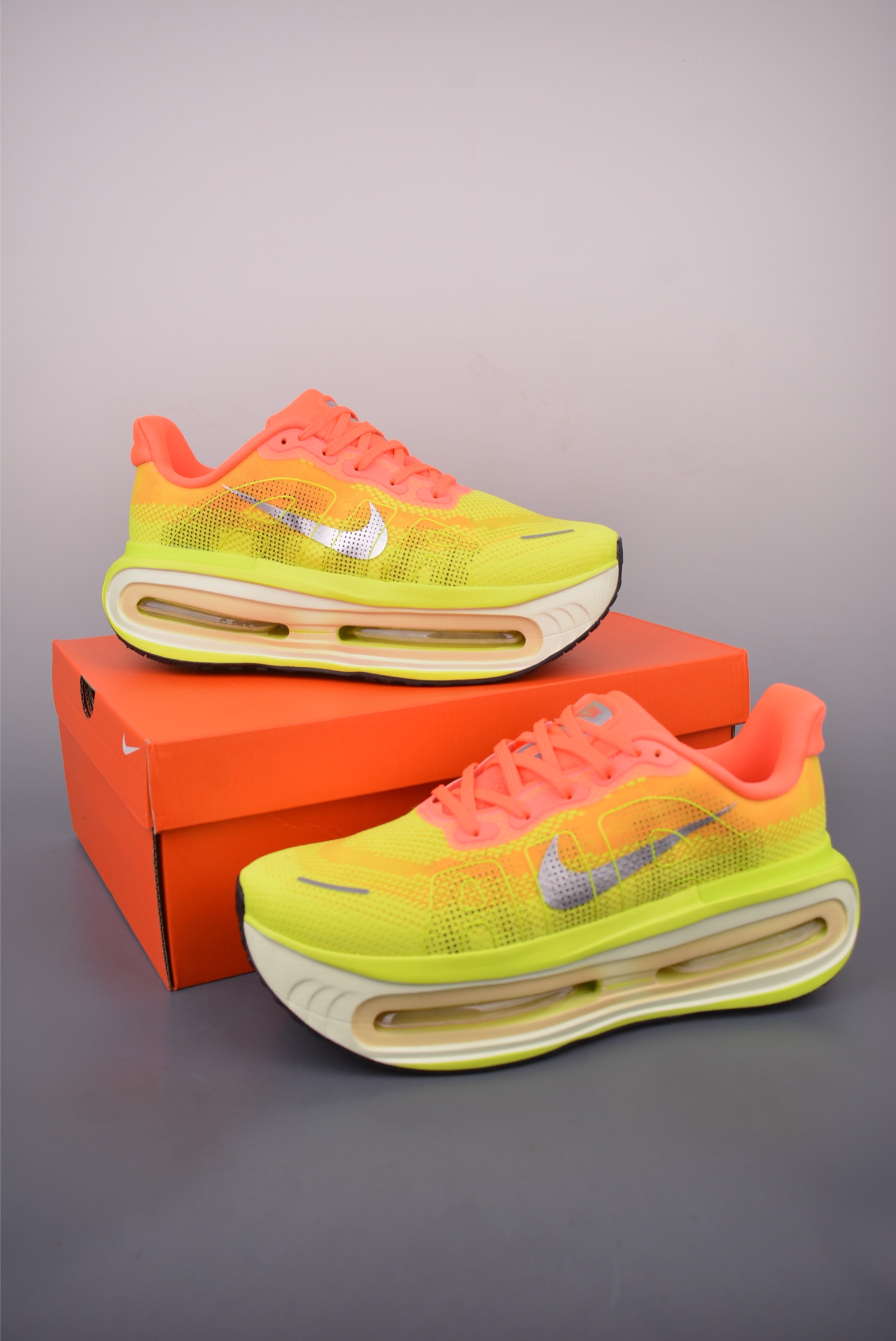 Nike Vomero Premium Air Cushion Running Shoes - Comfortable and Durable 6 i1755901245165 368 0 4