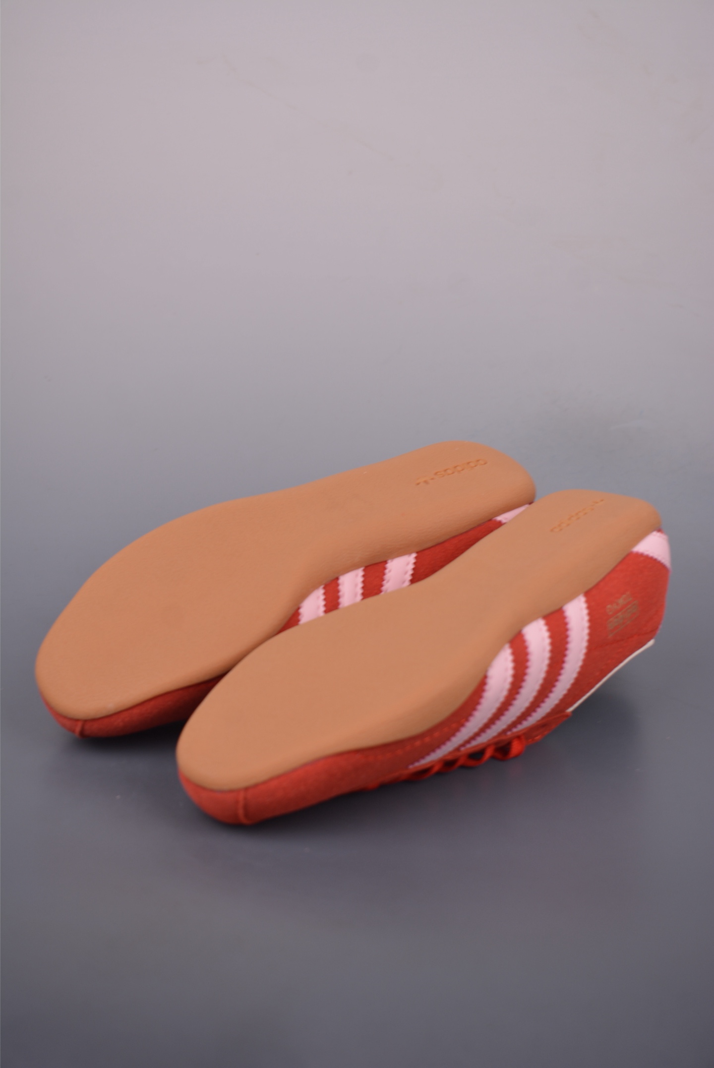 Adidas Tokyo W Limited Edition Retro Low-Top Sneakers - Red/Pink 4 i1755901511455 9906 0 2