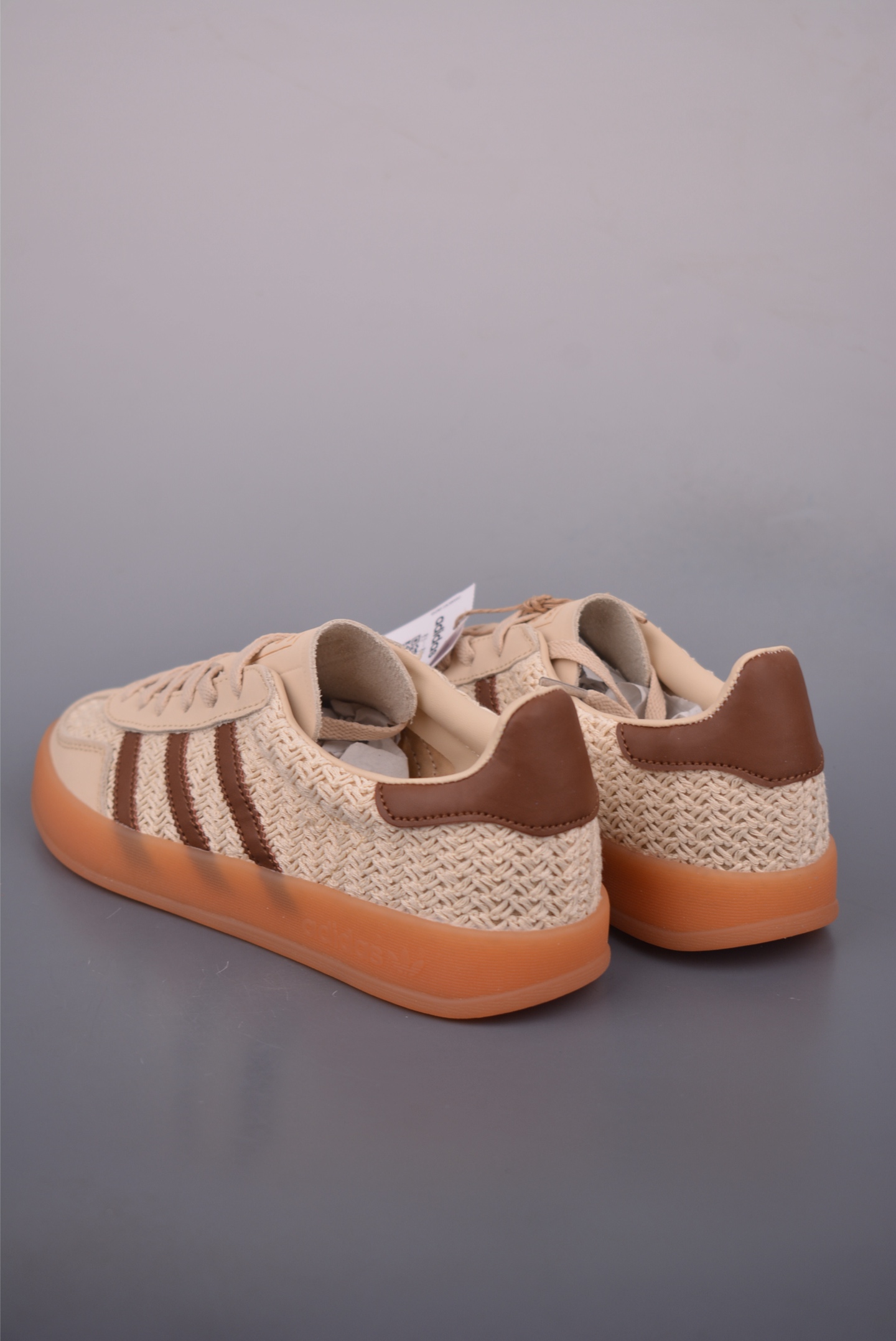 adidas Originals Gazelle Indoor Low-Top Sneakers - Casual, Comfortable, Durable 3 i1755901643686 9902 0 1