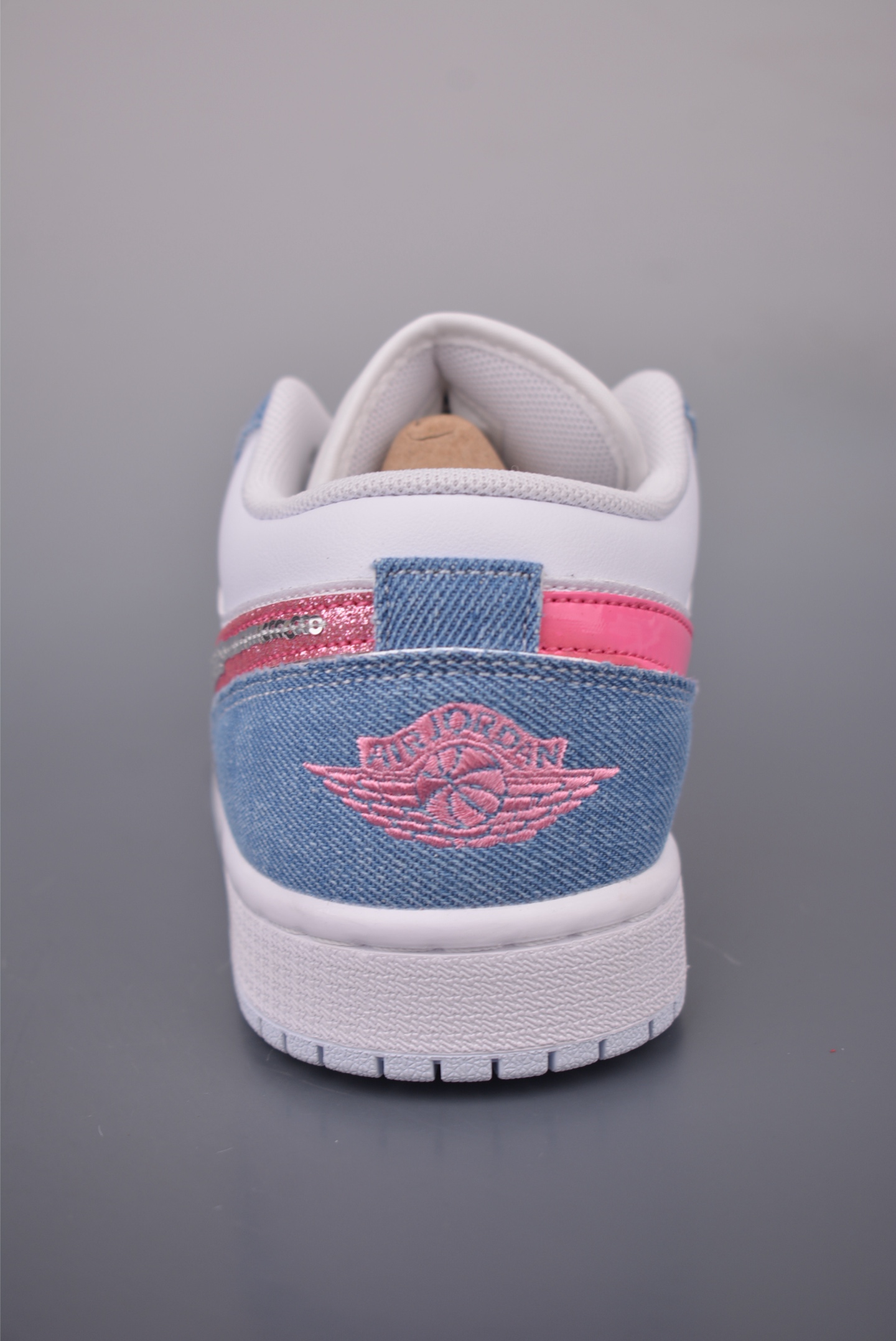 200 Air Jordan 1 Low 蓝粉 AJ1乔1低帮休闲板鞋  HQ2001-400