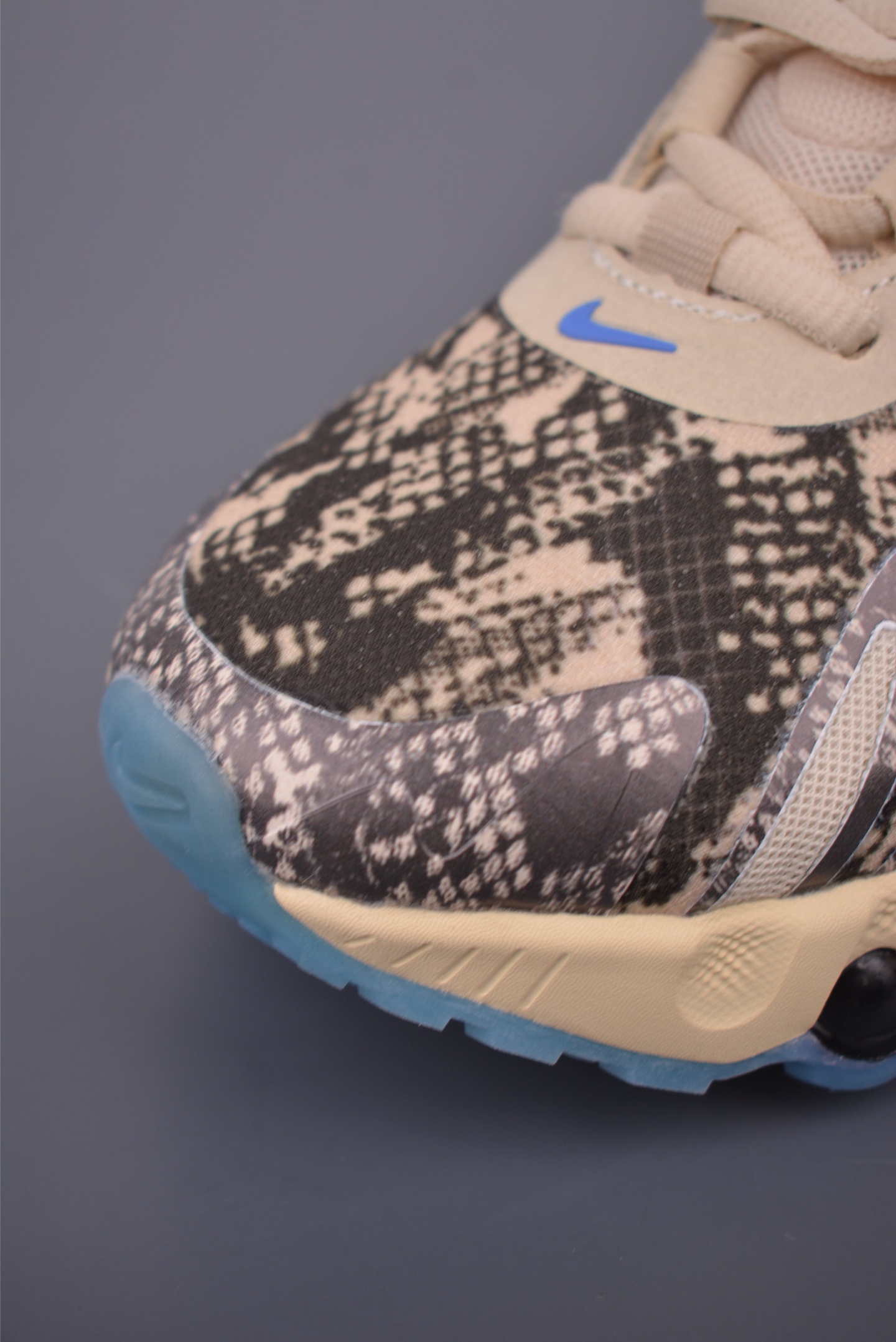 Nike Air Max DN8 Full Palm Cushioning Running Shoes - Snake Print 6 i1755991032166 3901 0 5