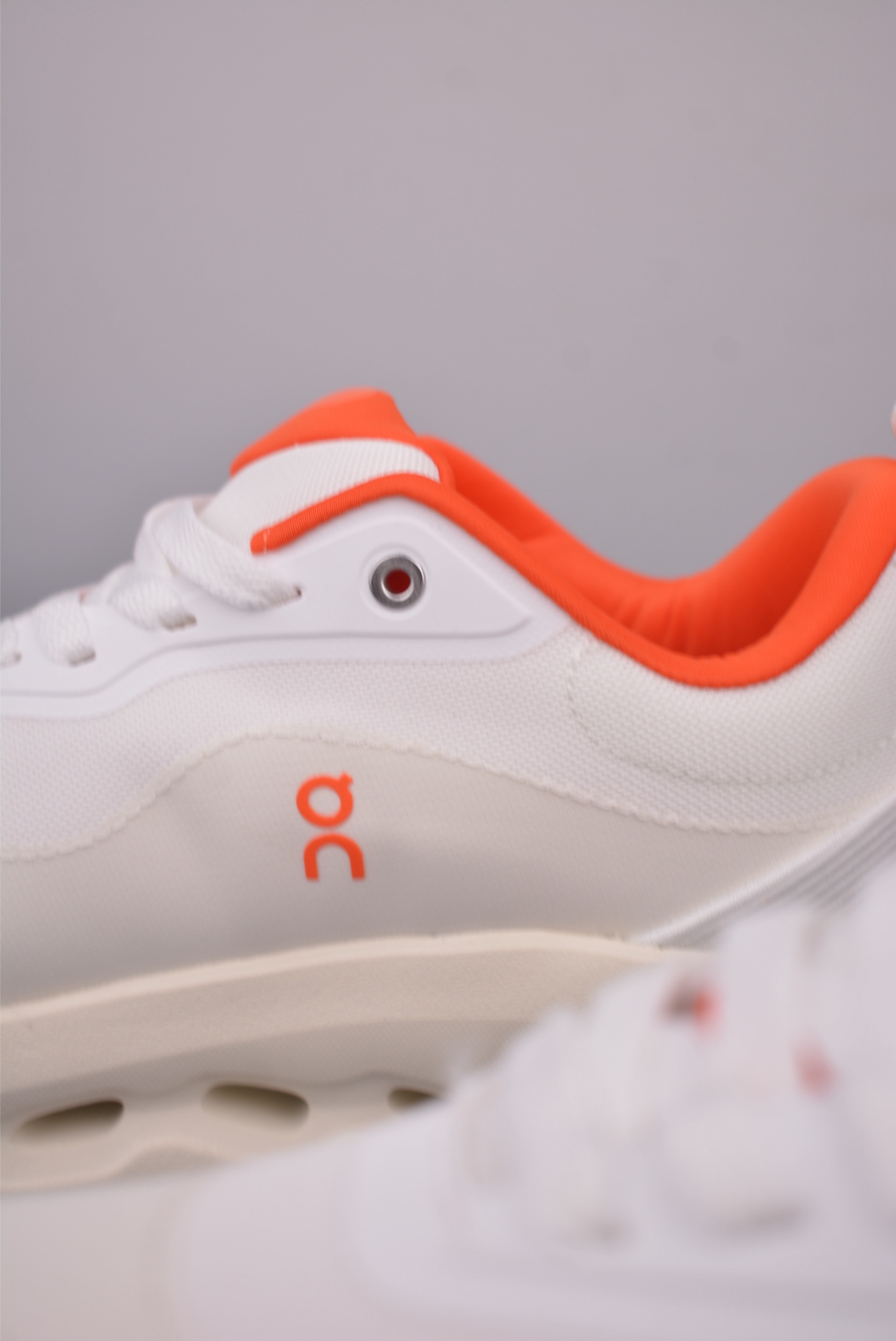 Loewe Cloudtilt 2.0 White/Orange Running Shoes - Urban Street Style 8 i1755991707961 9312 0 7