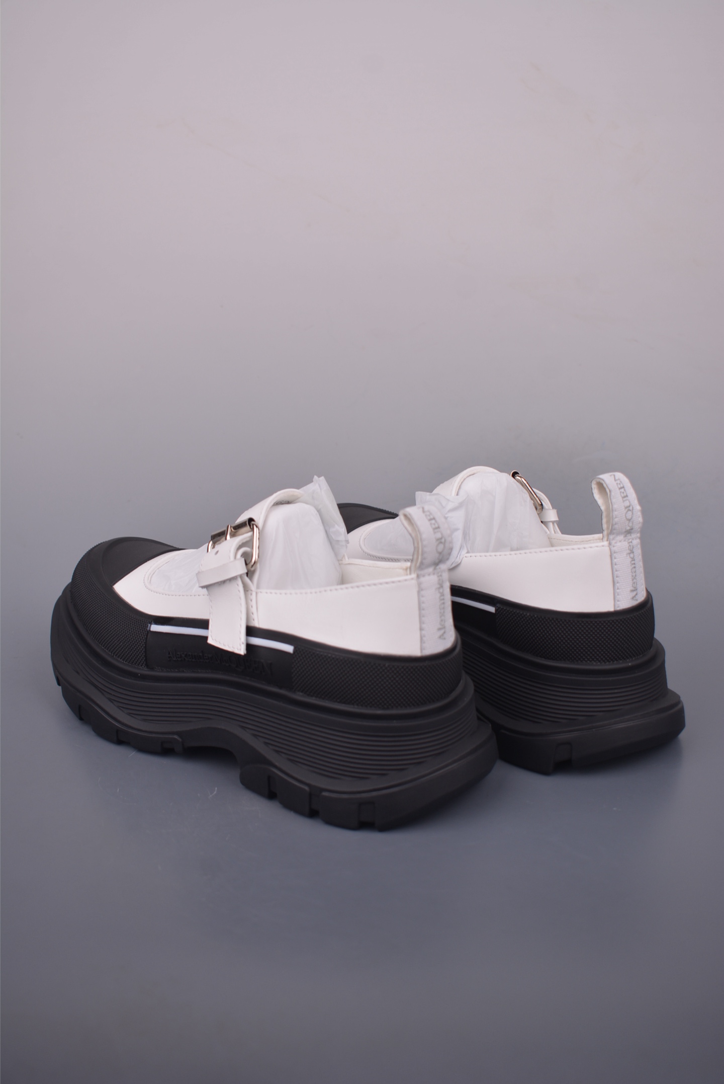 Alexander McQueen Women's White Leather Mary Jane Platform shoes 2 i1755992060343 8813 0 1