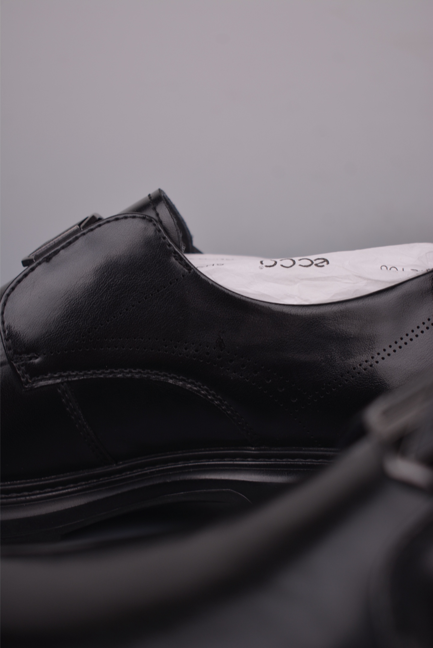 ECCO Men's Leather Loafers - Stylish, Comfortable and Durable Slip-On Shoes 9 i1755992309721 2228 0 7