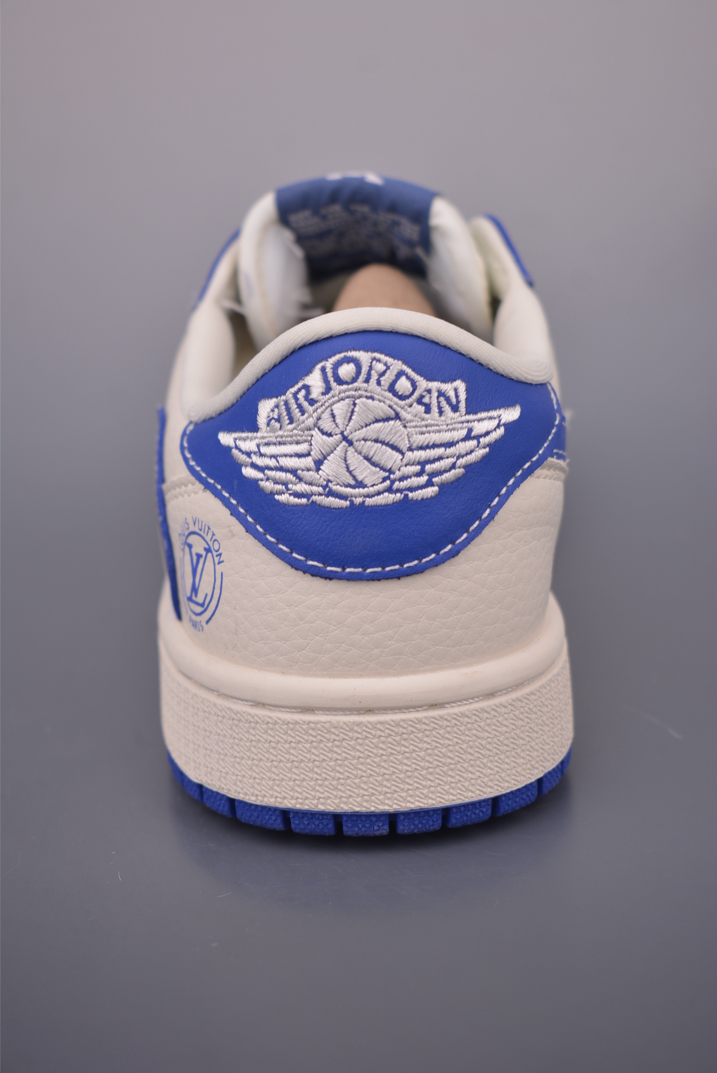 Air Jordan 1 Low Travis Scott x Louis Vuitton - Stylish Low-Top Sneakers 5 i1755992677965 5136 0 3