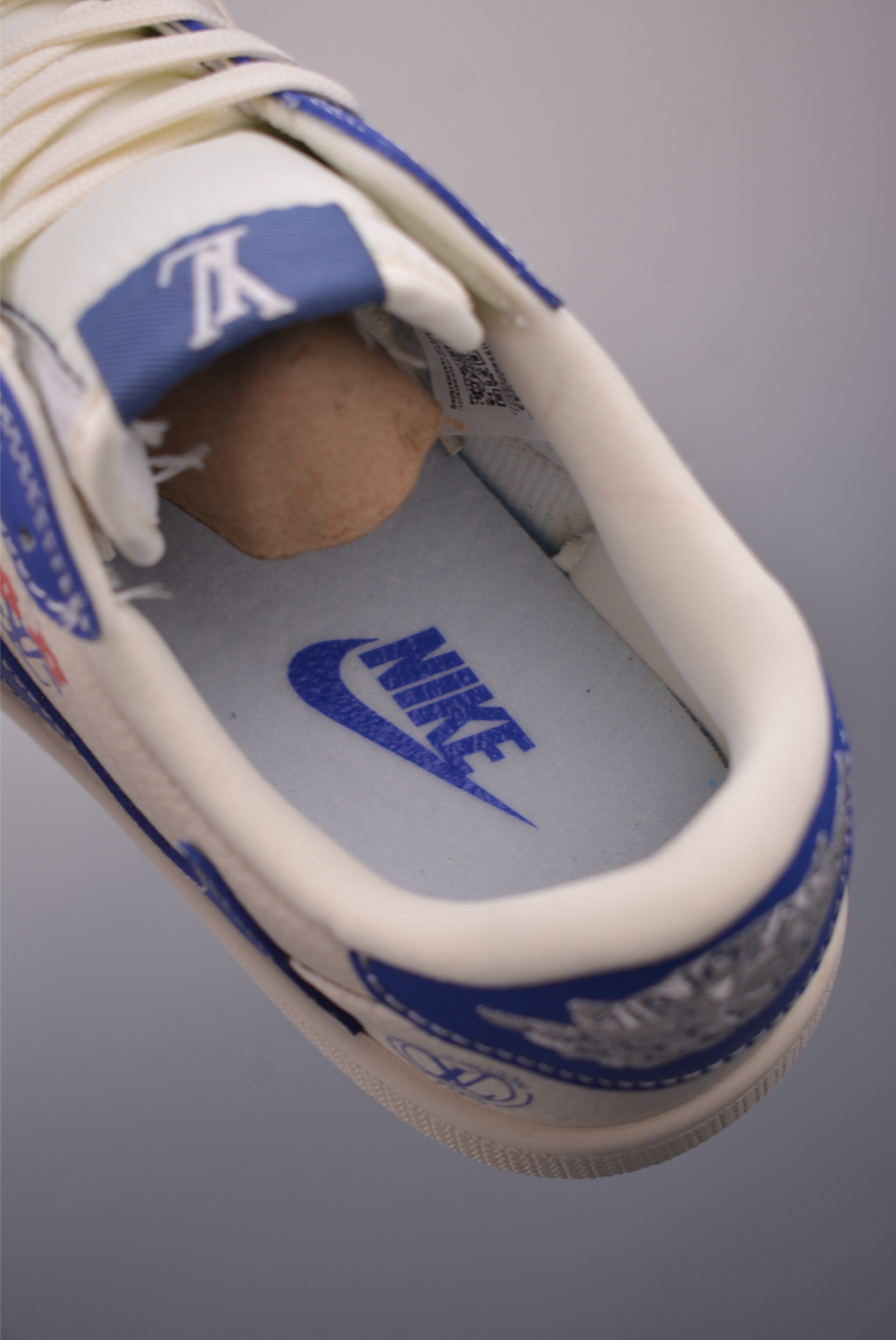 Air Jordan 1 Low Travis Scott x Louis Vuitton - Stylish Low-Top Sneakers 10 i1755992677966 9639 0 8