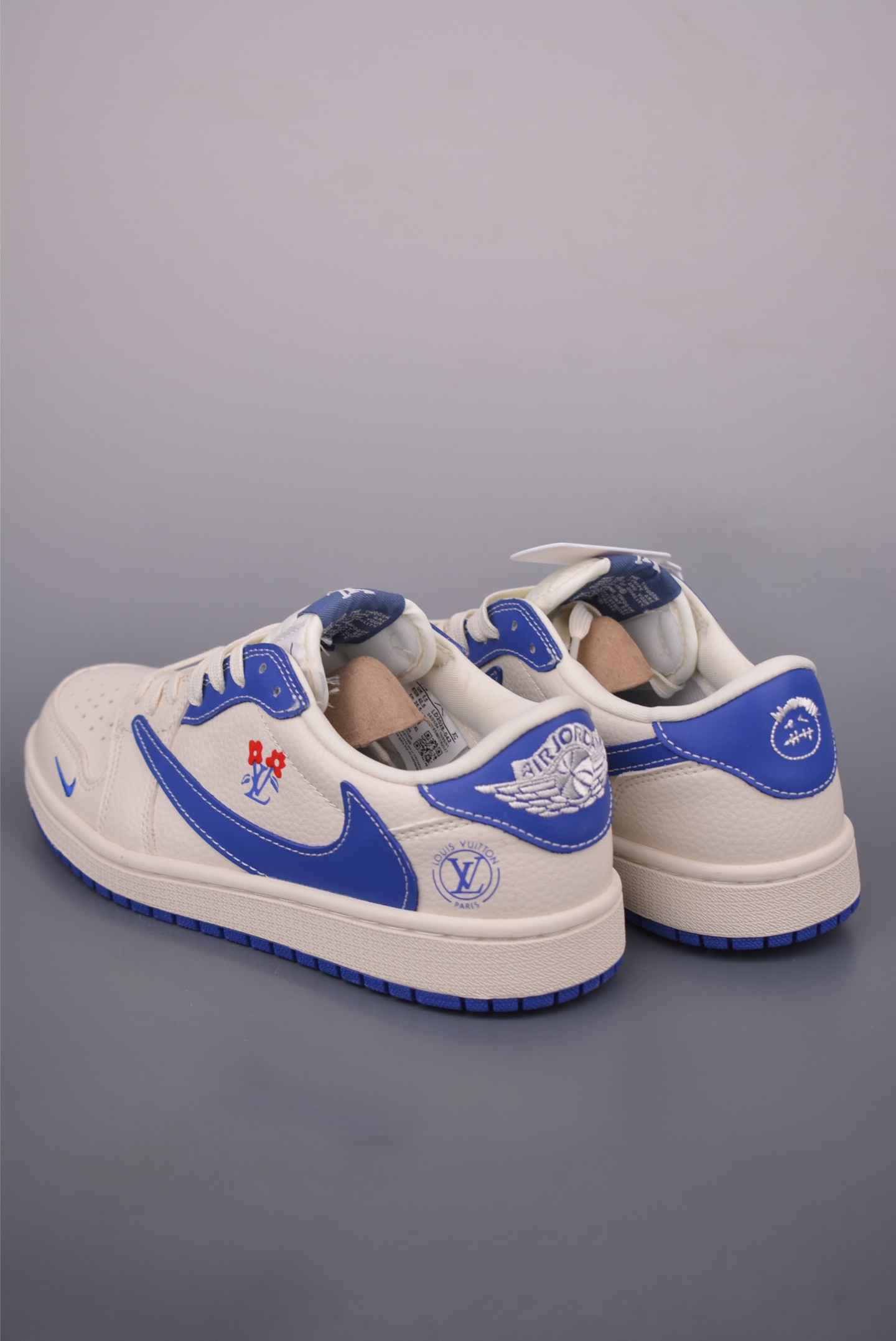 Air Jordan 1 Low Travis Scott x Louis Vuitton - Stylish Low-Top Sneakers 3 i1755992679664 668 0 1