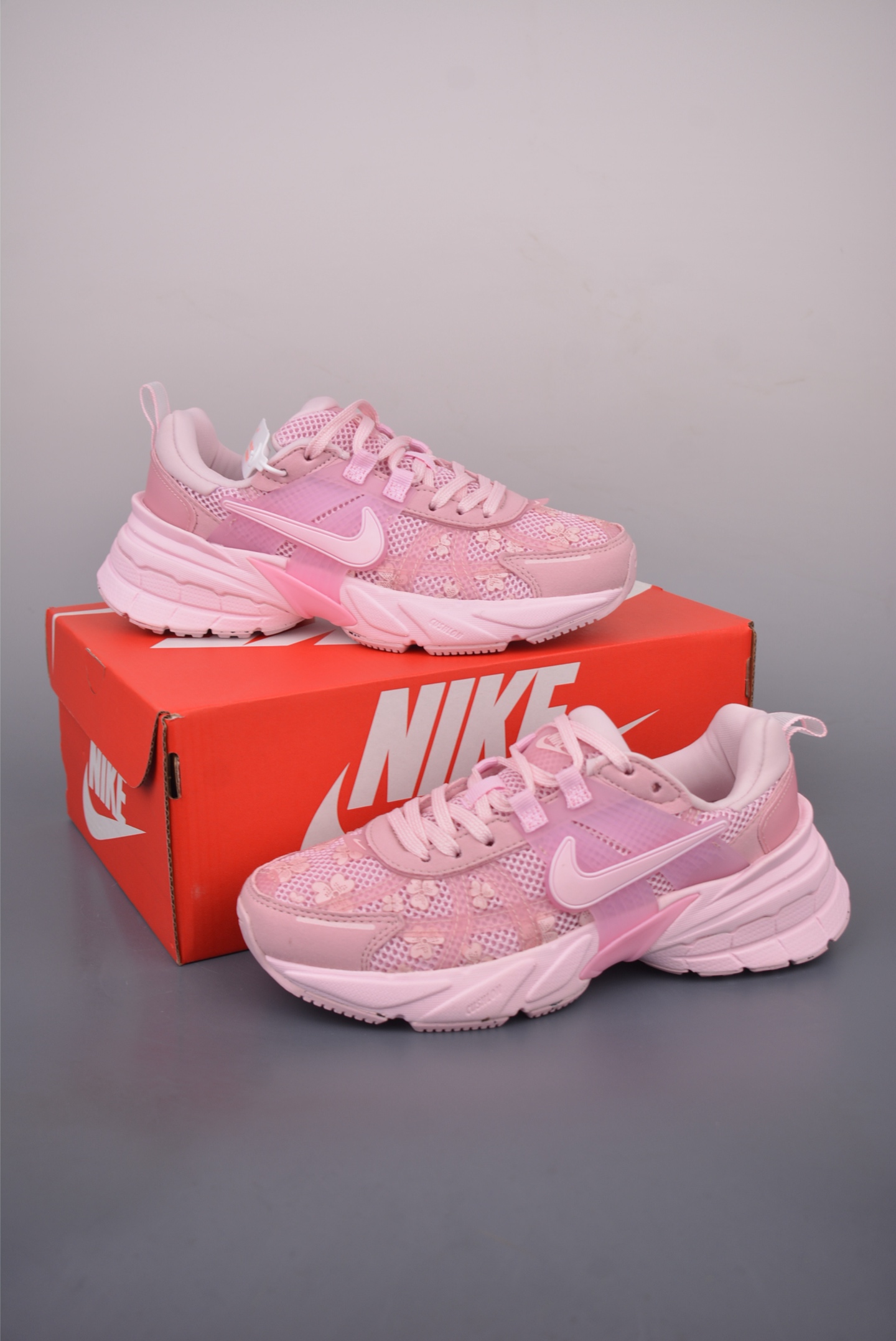 NIKE V2K Runtekk 版本 减震防滑复古低帮跑步鞋 HJ5269-600