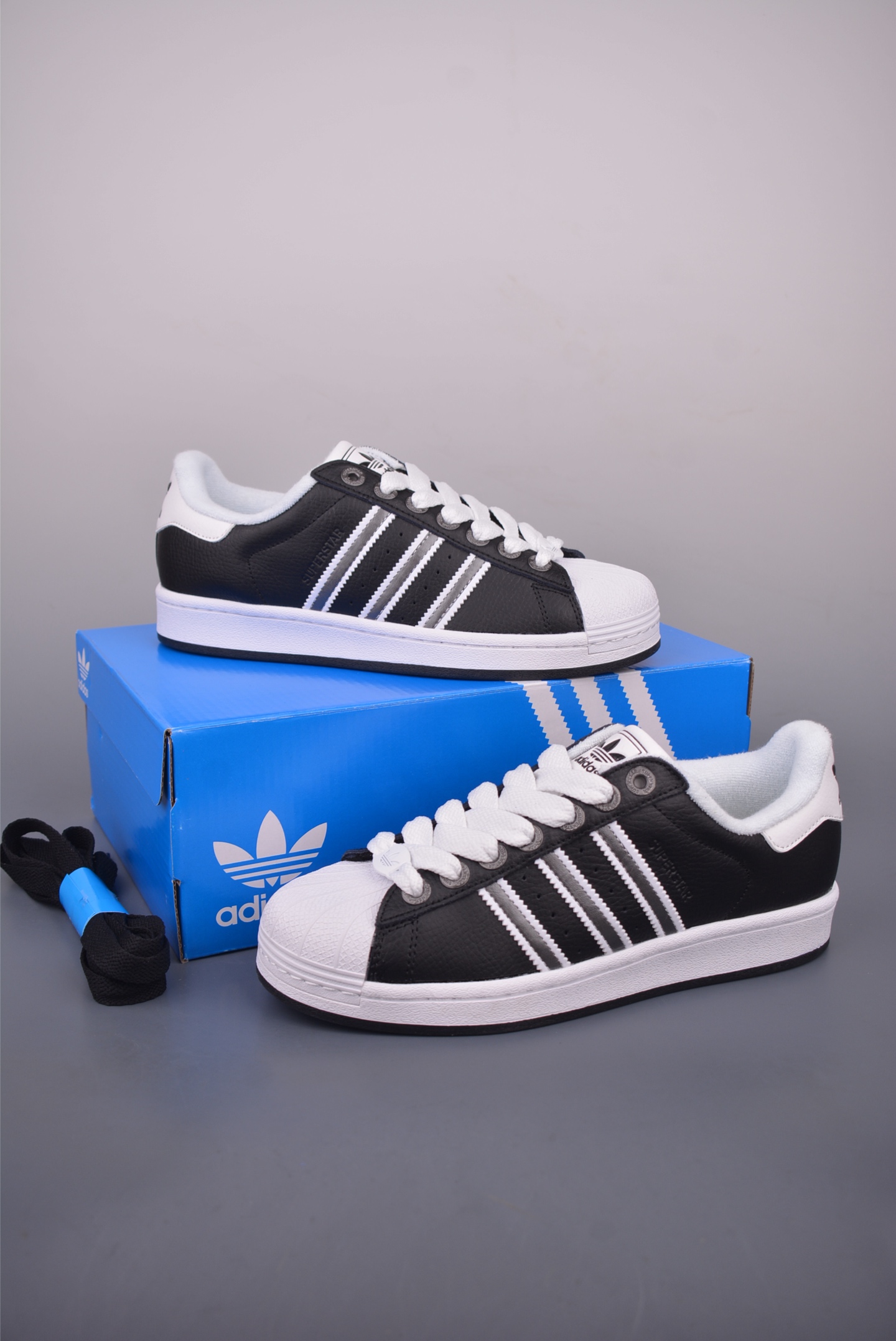 Adidas Originals Superstar 2nd Generation - Classic Shell Toe Sneakers 5 i1756077731018 3995 0 4