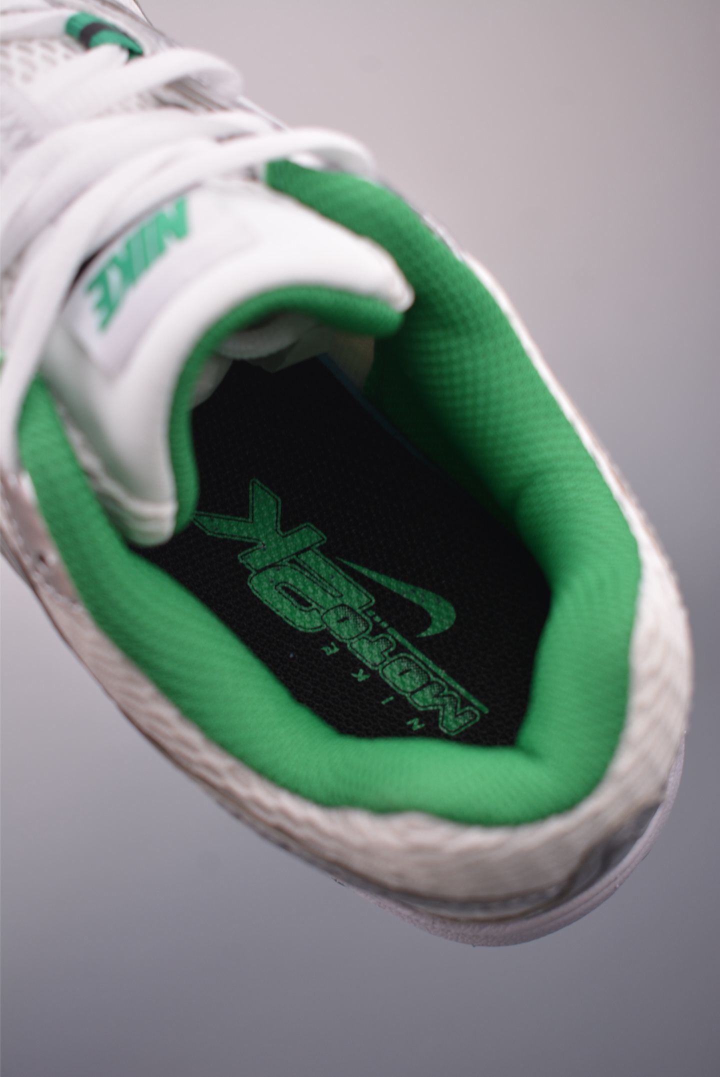 Nike Air Max Moto 2K White Green Running Shoes HQ20563324 10 i1756078309941 9285 0 8