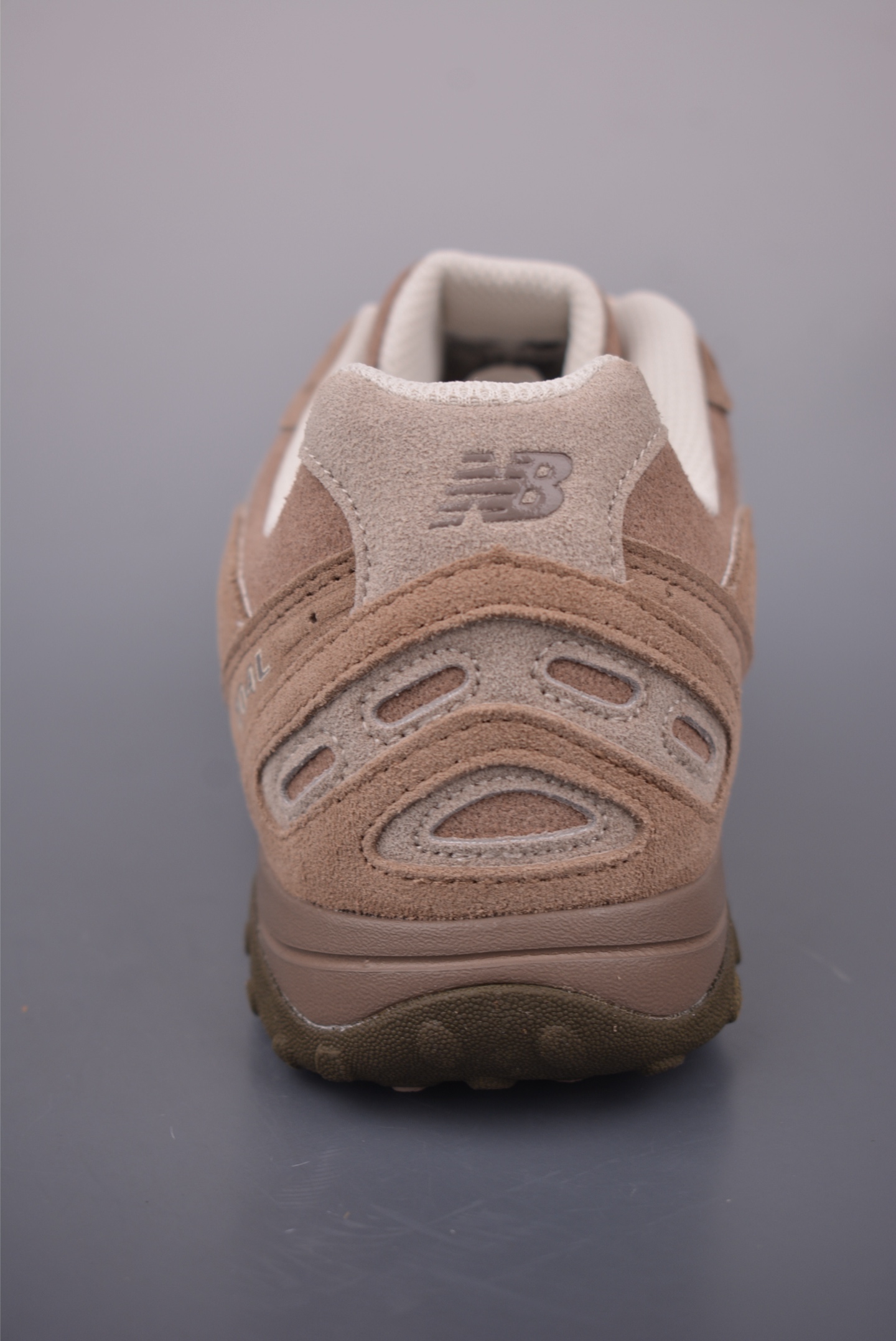 New Balance 204 Series Retro Casual Versatile Dad Running Shoes 5 i1756078656310 6770 0 3