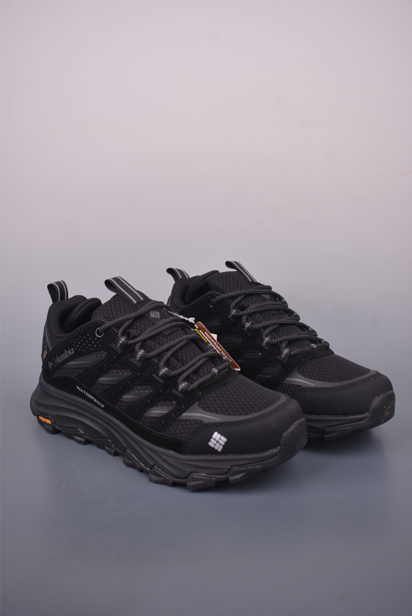 Columbia Men's Waterproof Hiking Shoes - Durable, Comfortable, and Slip-Resistant 2 i1756078739781 6032 0 0