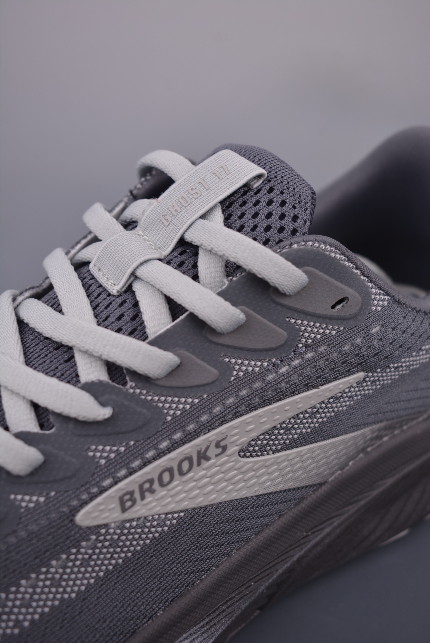 Brooks Ghost 17 Grey Running Shoes: Lightweight Comfort & Breathable Design 7 i1756078830409 4994 0 6