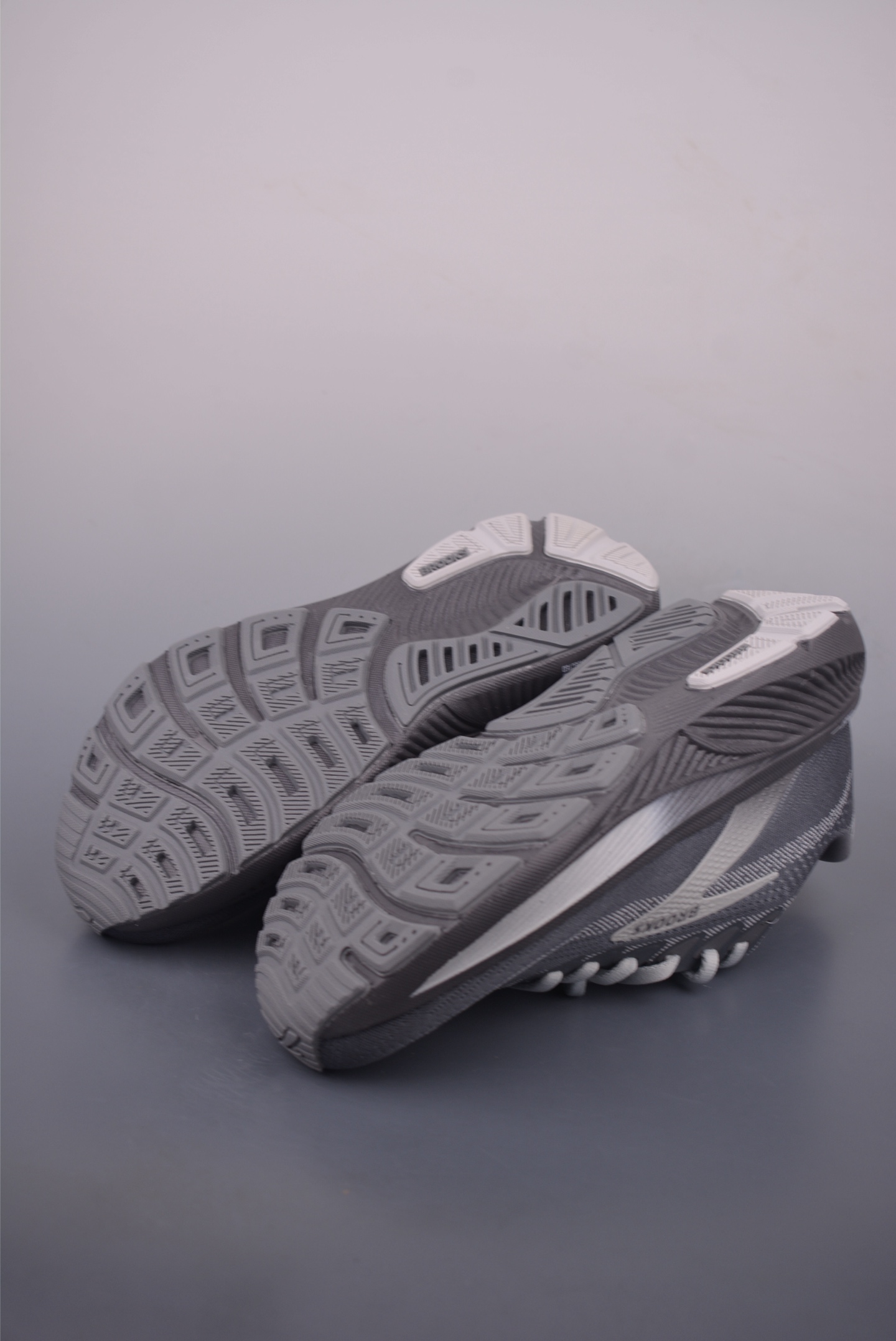 Brooks Ghost 17 Grey Running Shoes: Lightweight Comfort & Breathable Design 3 i1756078832397 5167 0 2